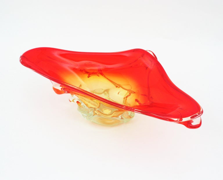Seguso Murano Orange Yellow Clear Sommerso Art Glass Centerpiece, 1960s For Sale 6