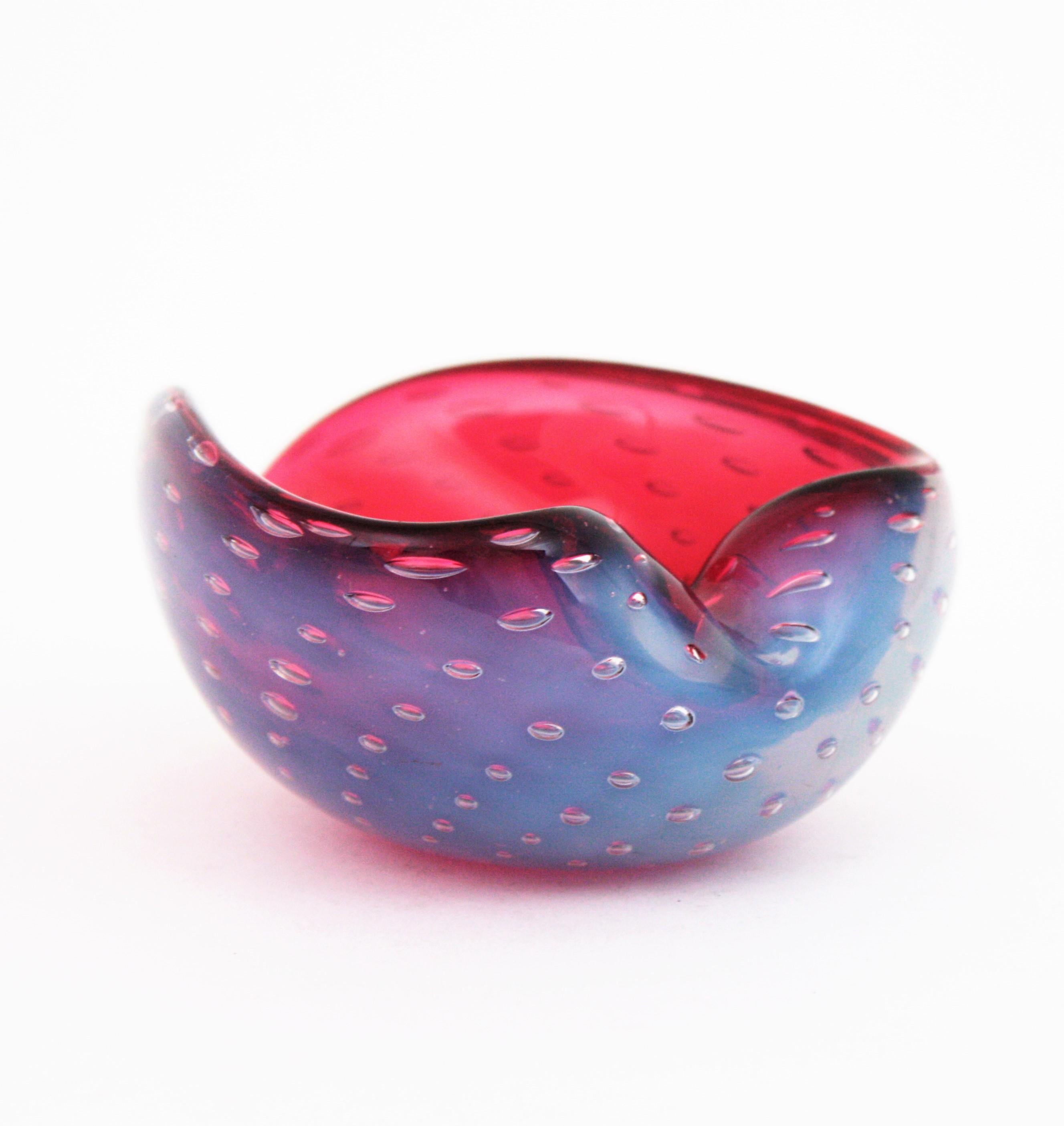Seguso Murano Pink White Opalescent Art Glass Heart Bowl, 1950s For Sale 4