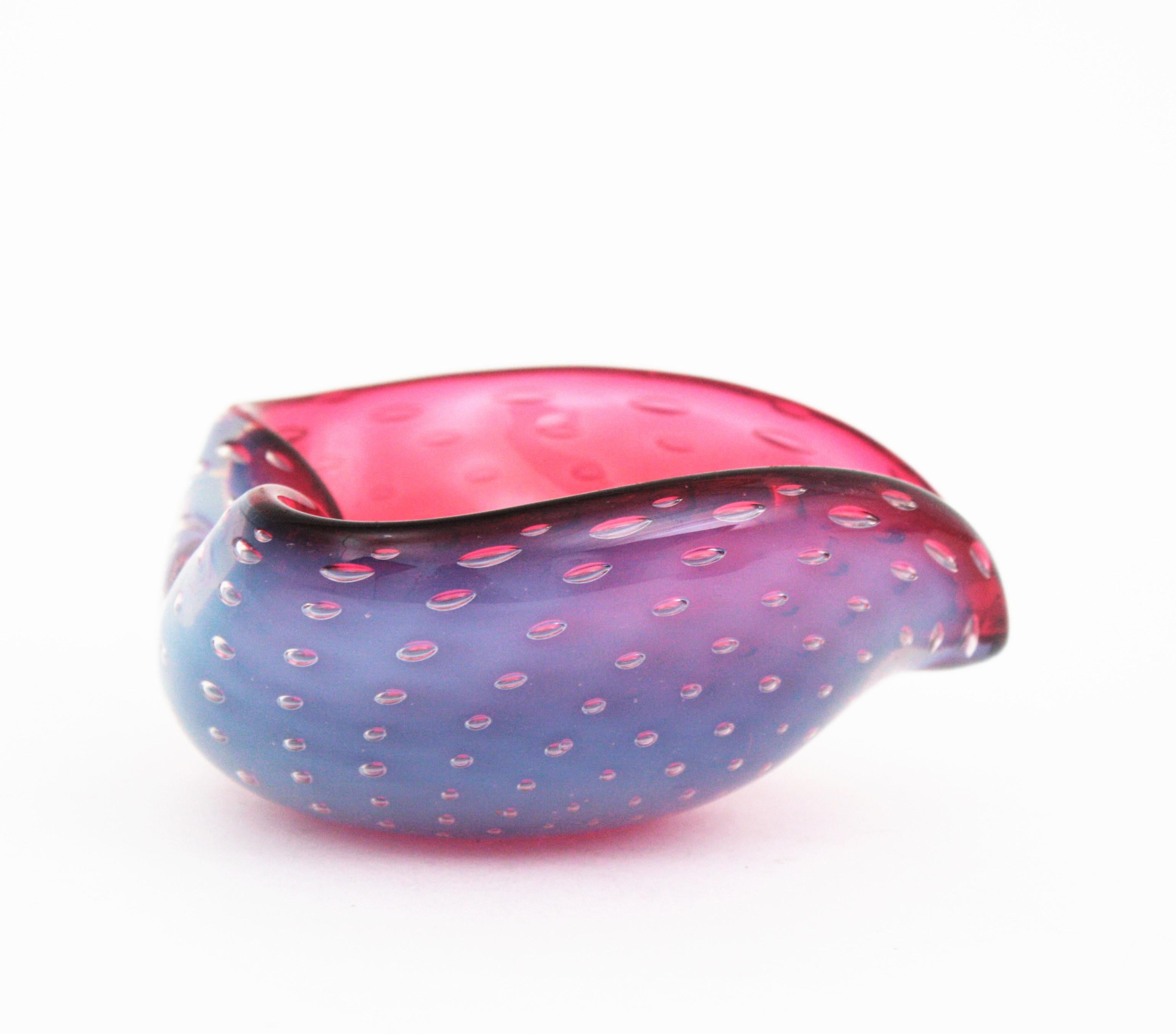 Seguso Murano Pink White Opalescent Art Glass Heart Bowl, 1950s For Sale 5