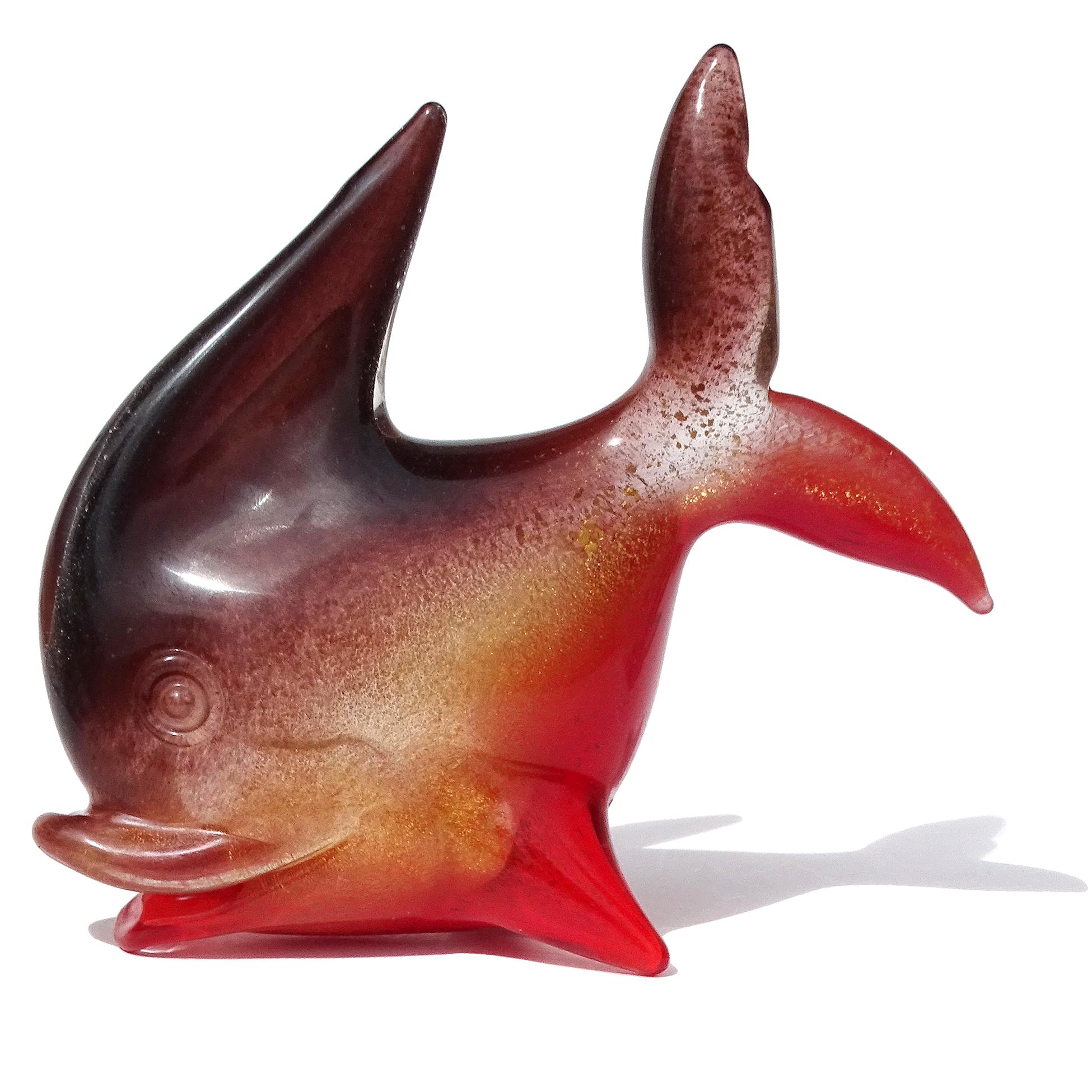 Mid-Century moderno Scultura di pesce in vetro artistico italiano Seguso Murano rosso oro a macchie viola Pulveri in vendita