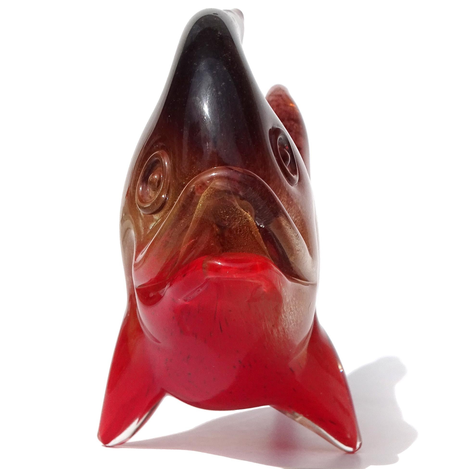 XX secolo Scultura di pesce in vetro artistico italiano Seguso Murano rosso oro a macchie viola Pulveri in vendita