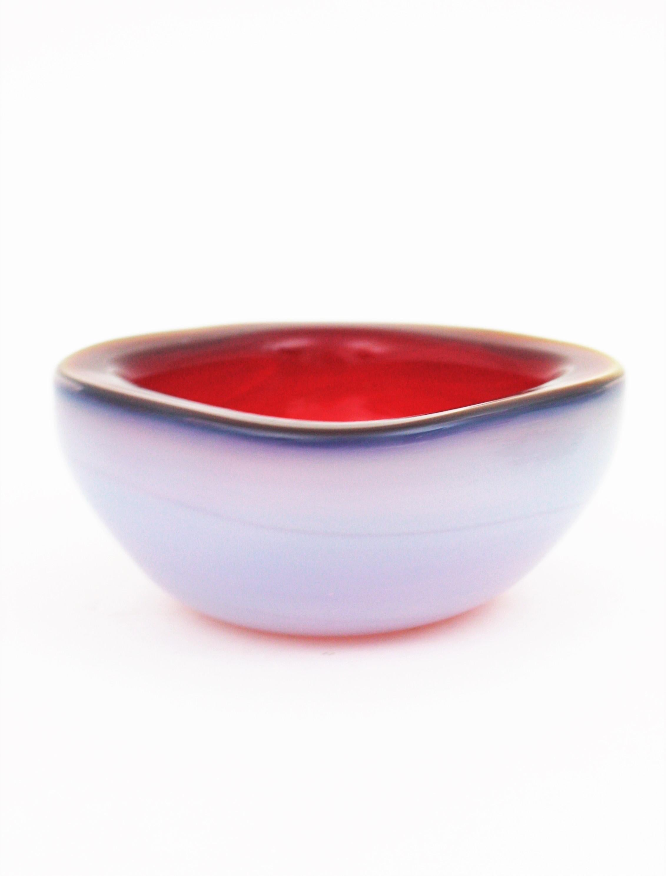 Seguso Murano Red White Opalescent Geode Art Glass Bowl For Sale 4