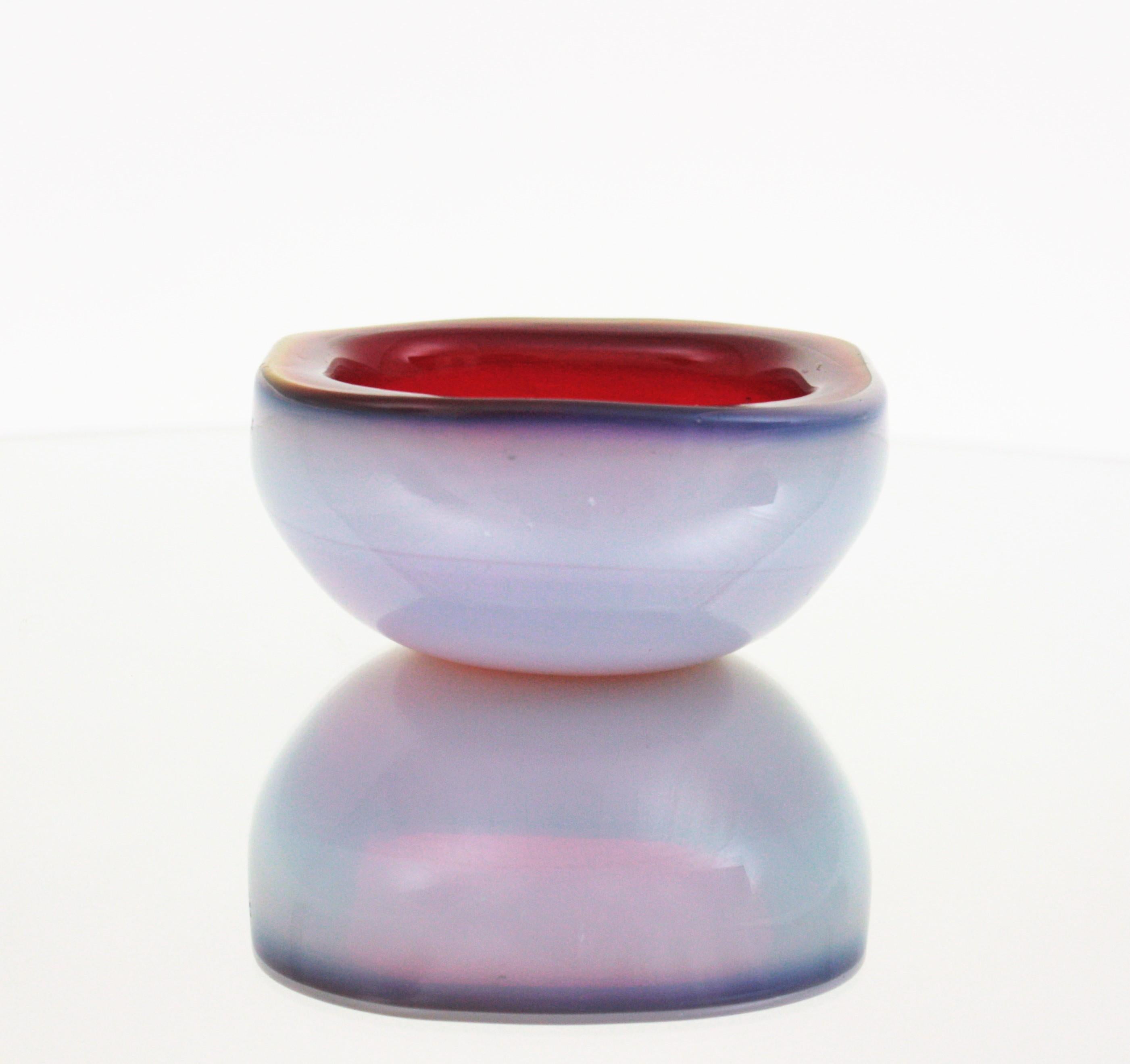 Seguso Murano Red White Opalescent Geode Art Glass Bowl For Sale 1