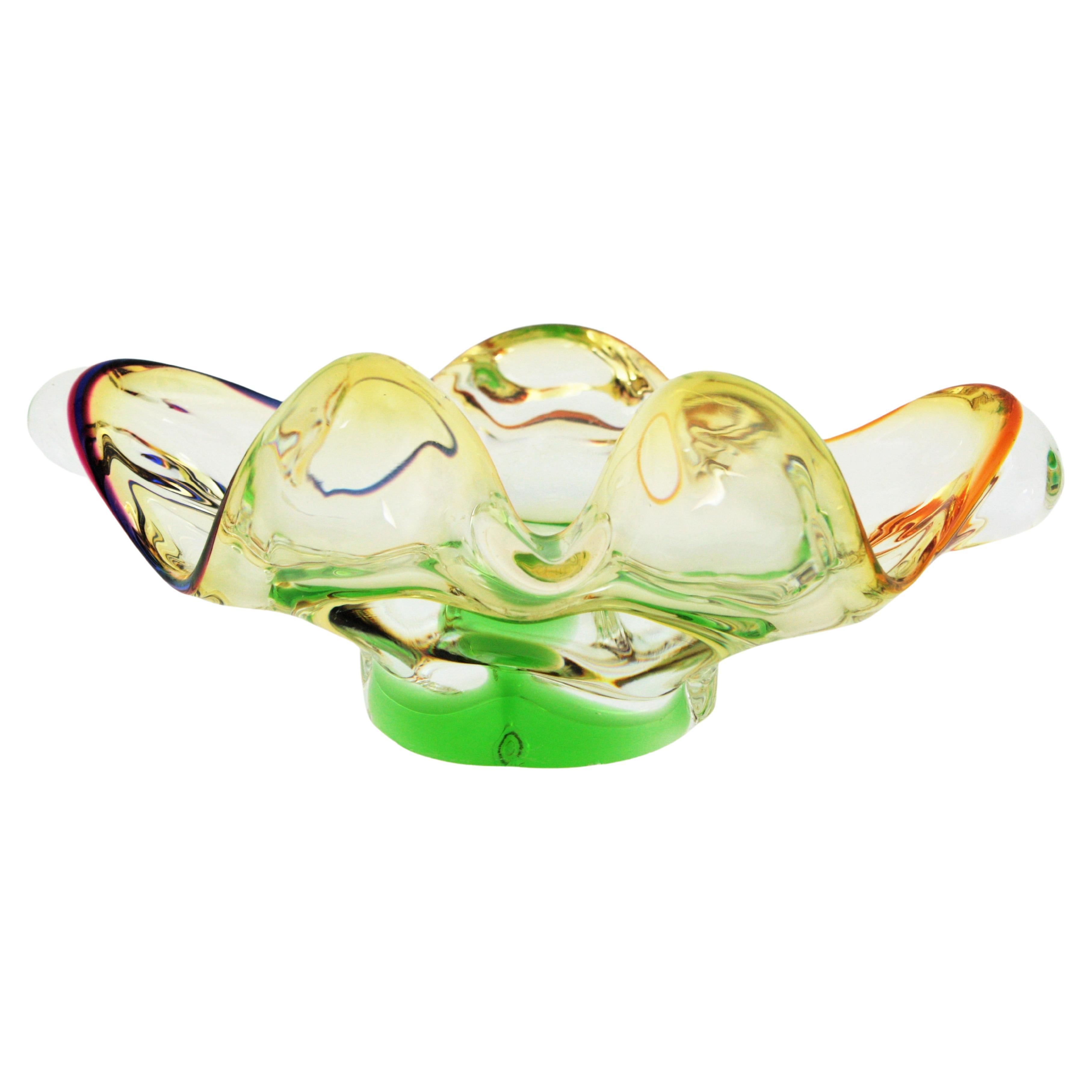 Schale aus organischem Seguso Murano Sommerso-Glas in Bernsteinbraun und Grün (Moderne der Mitte des Jahrhunderts) im Angebot