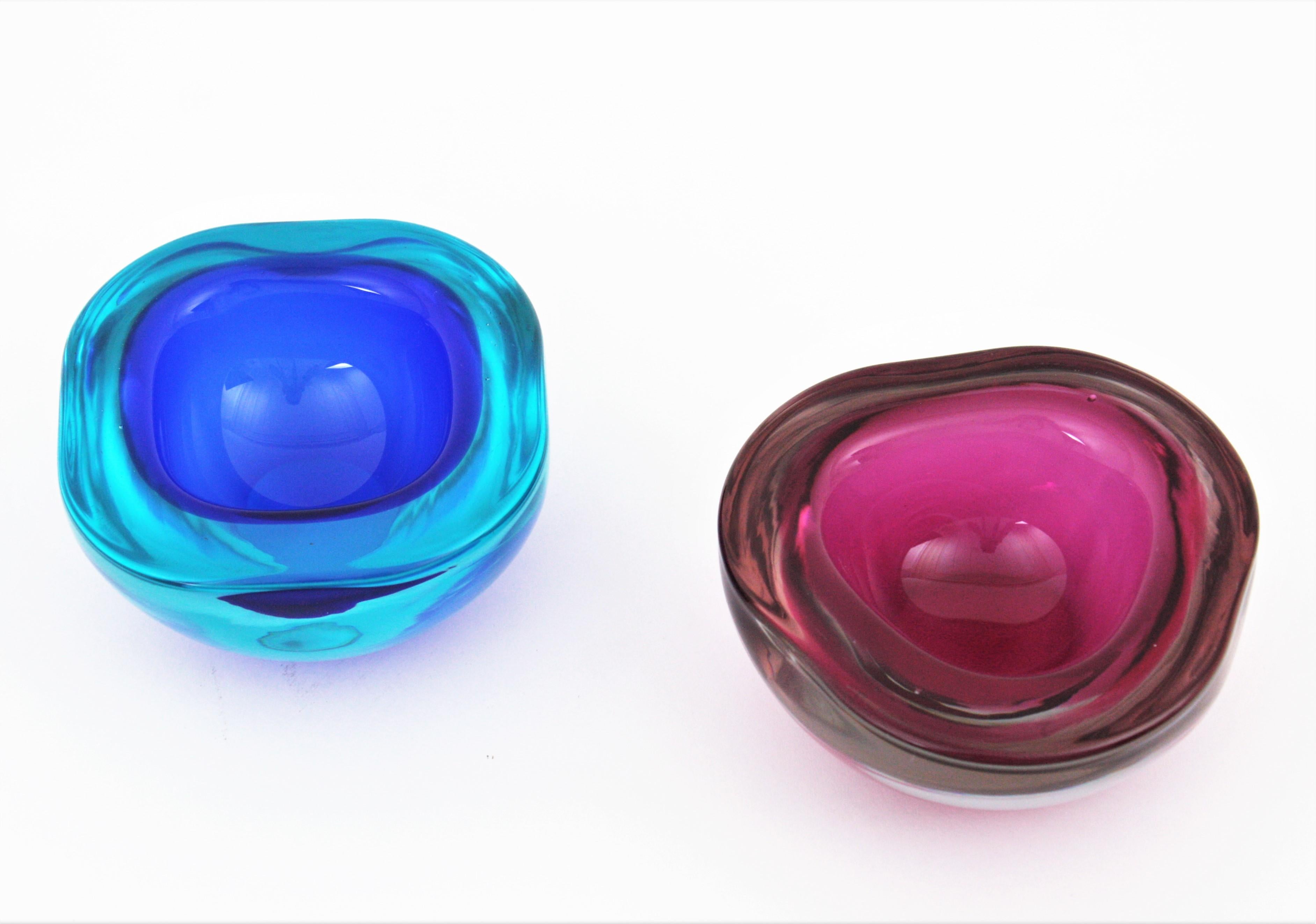 Seguso Murano Sommerso en verre bleu clair carré Geode Art Glass Bowl en vente 6