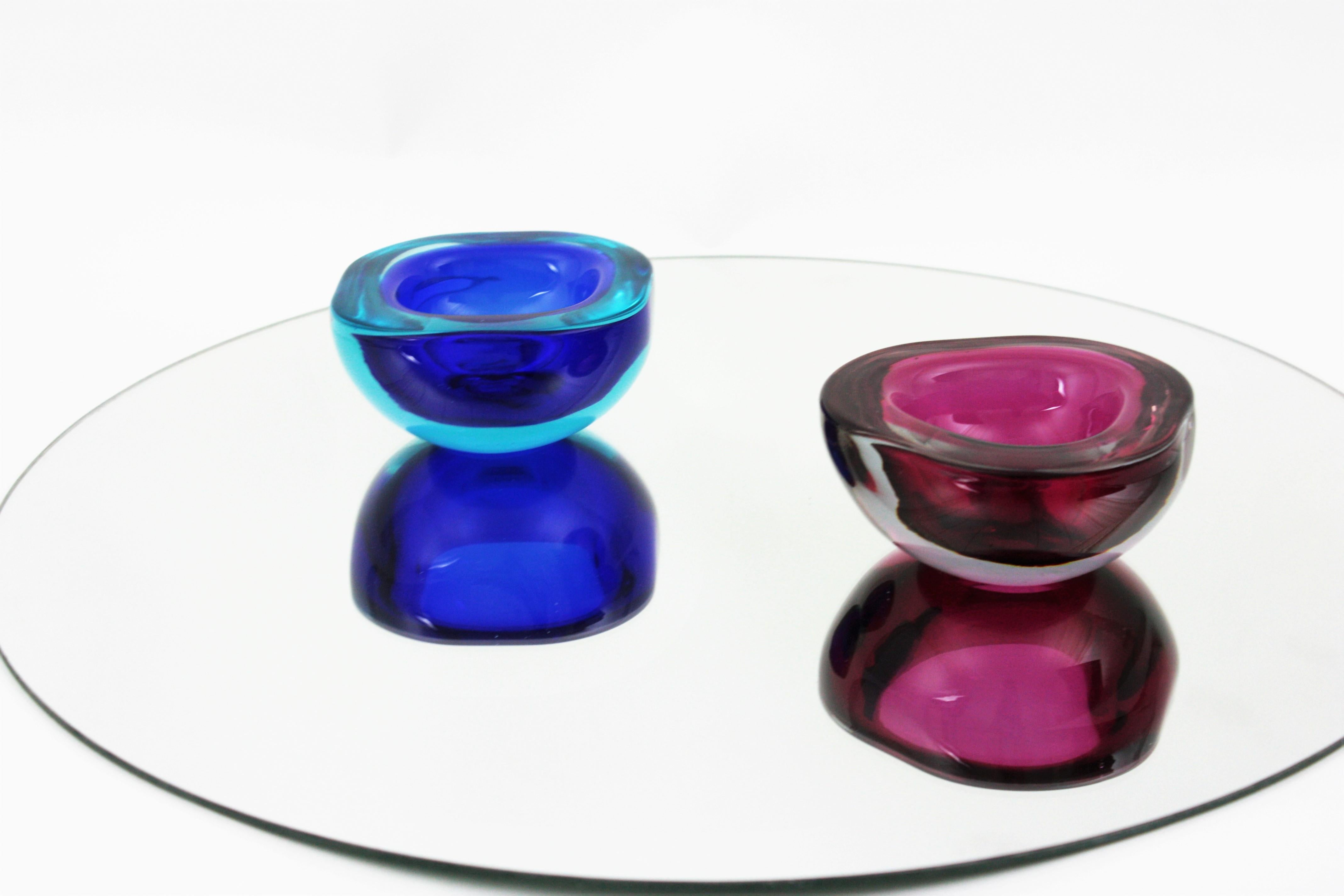 Seguso Murano Sommerso en verre bleu clair carré Geode Art Glass Bowl en vente 2