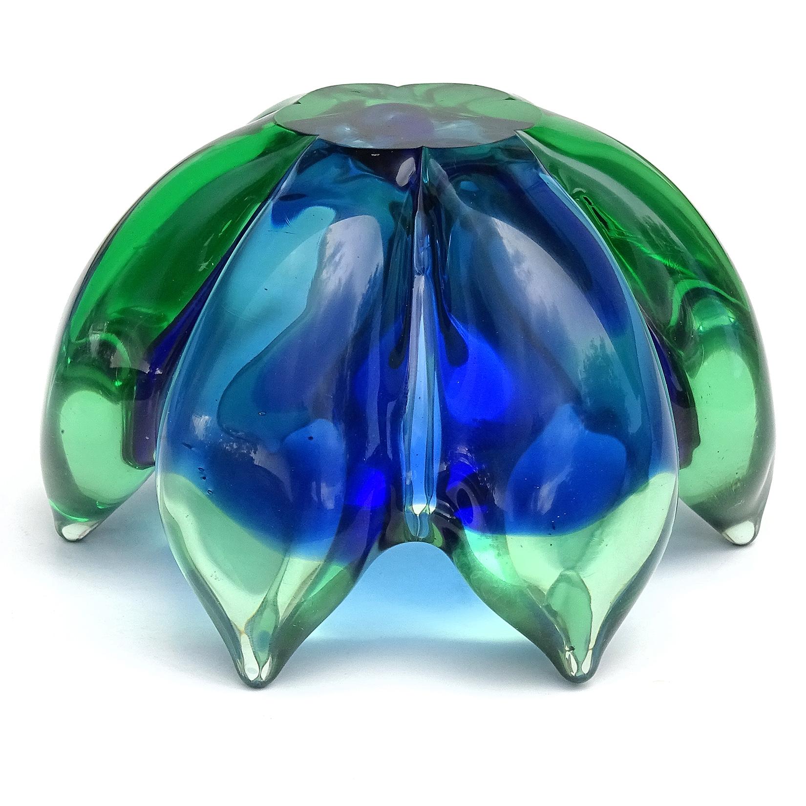 Seguso Murano Sommerso Blue Green Italian Art Glass Lotus Flower Bowl Dish For Sale 1