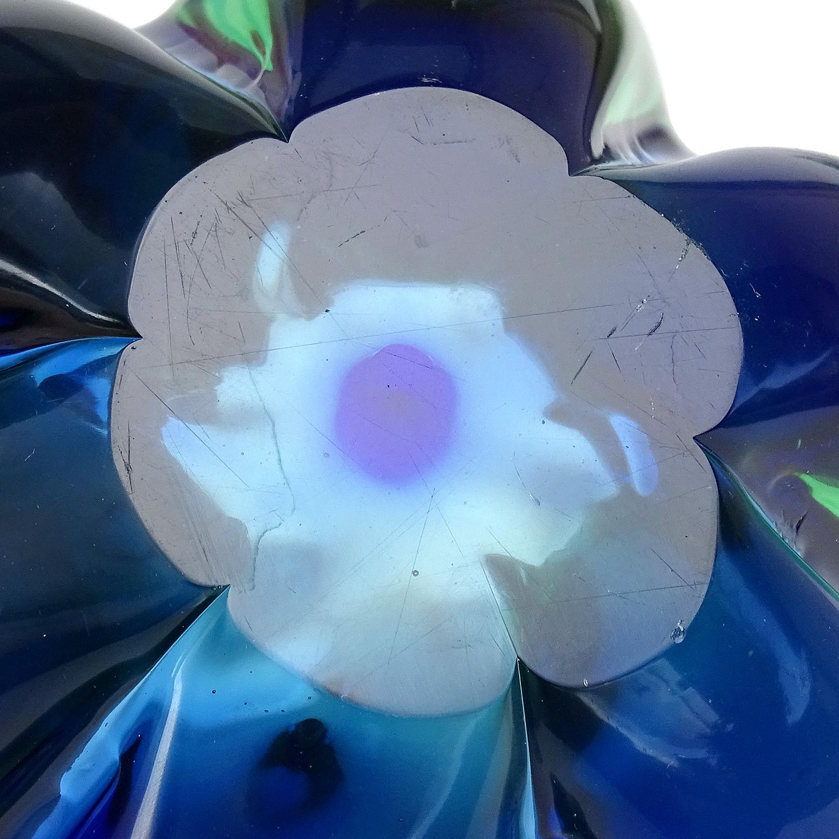 Seguso - Plat à fleurs de lotus en verre d'art italien Sommerso bleu et vert de Murano en vente 2