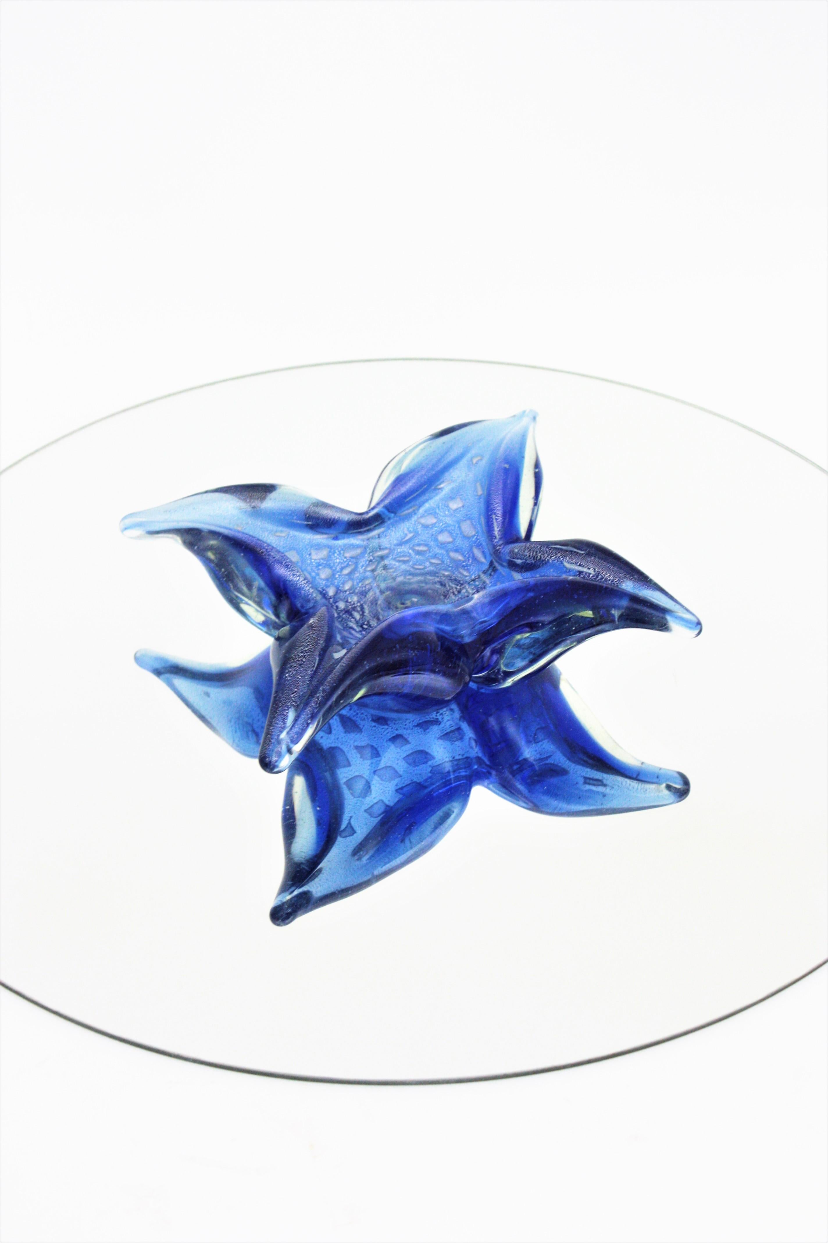 Seguso Silver Flecks Blue Murano Star Glass Bowl, 1950s For Sale 2