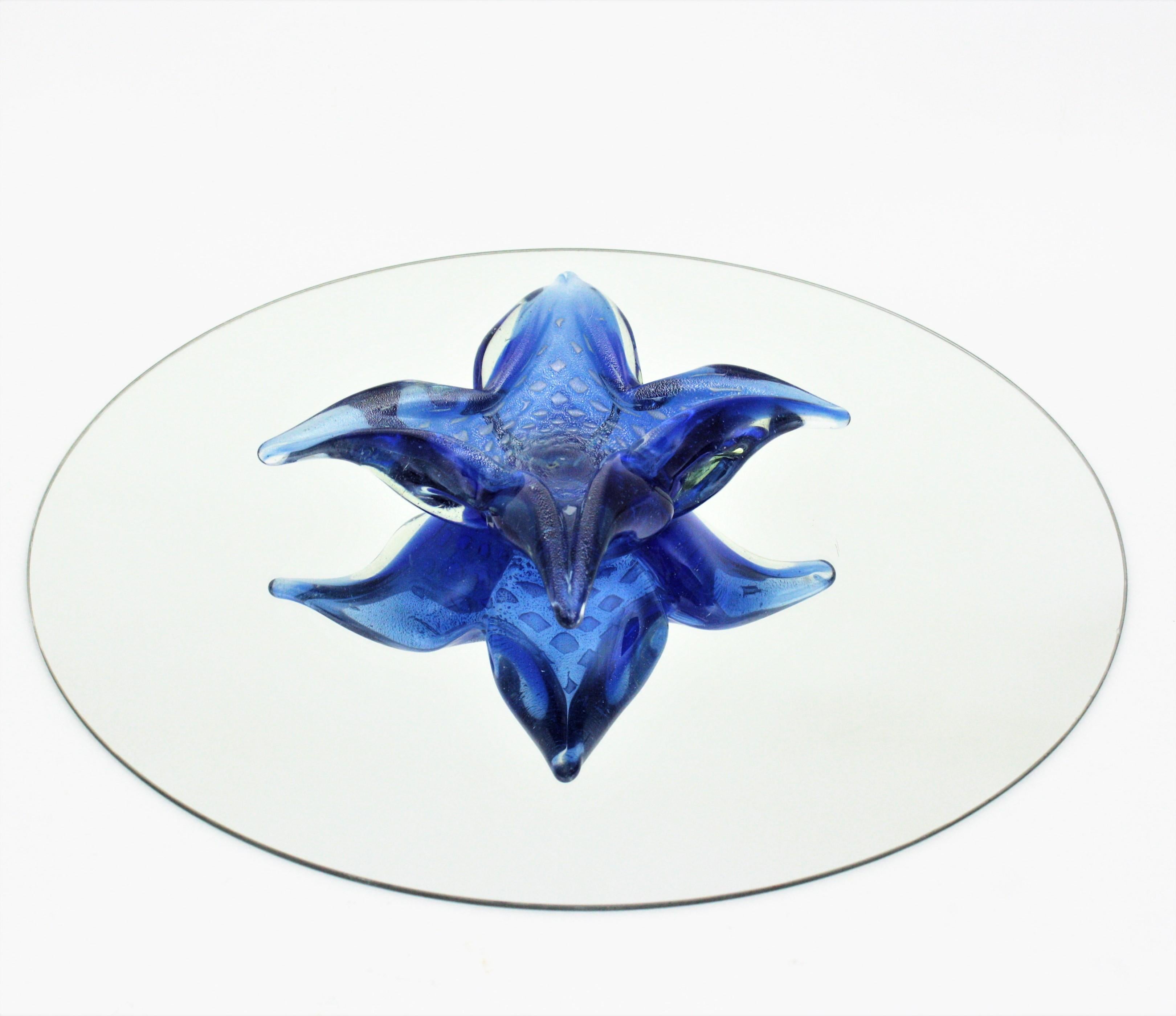 Seguso Silver Flecks Blue Murano Star Glass Bowl, 1950s For Sale 3