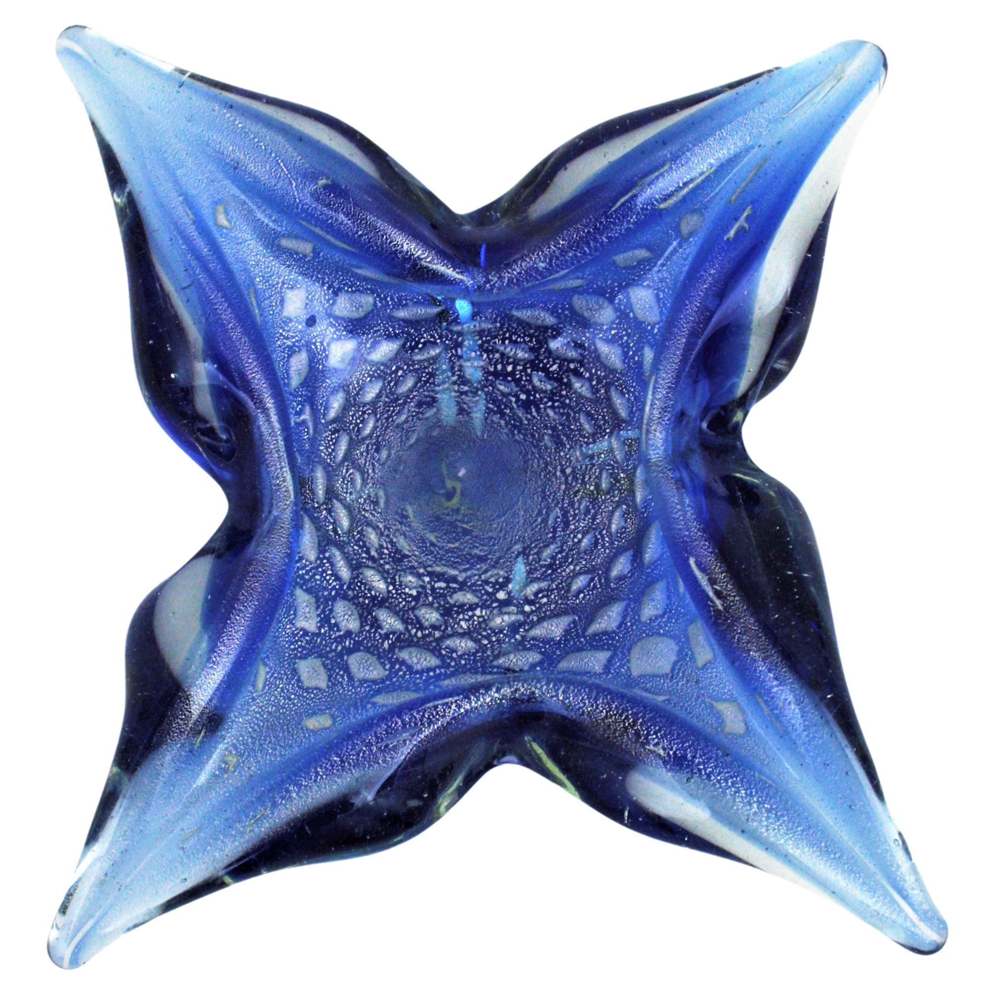 Seguso Silver Flecks Blue Murano Star Glass Bowl, 1950s For Sale 7