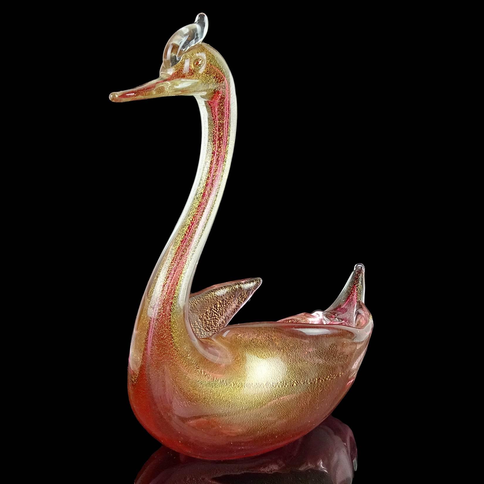 Hand-Crafted Seguso Murano Sommerso Gold Flecks Italian Art Glass Cormorant Sea Bird Bowl