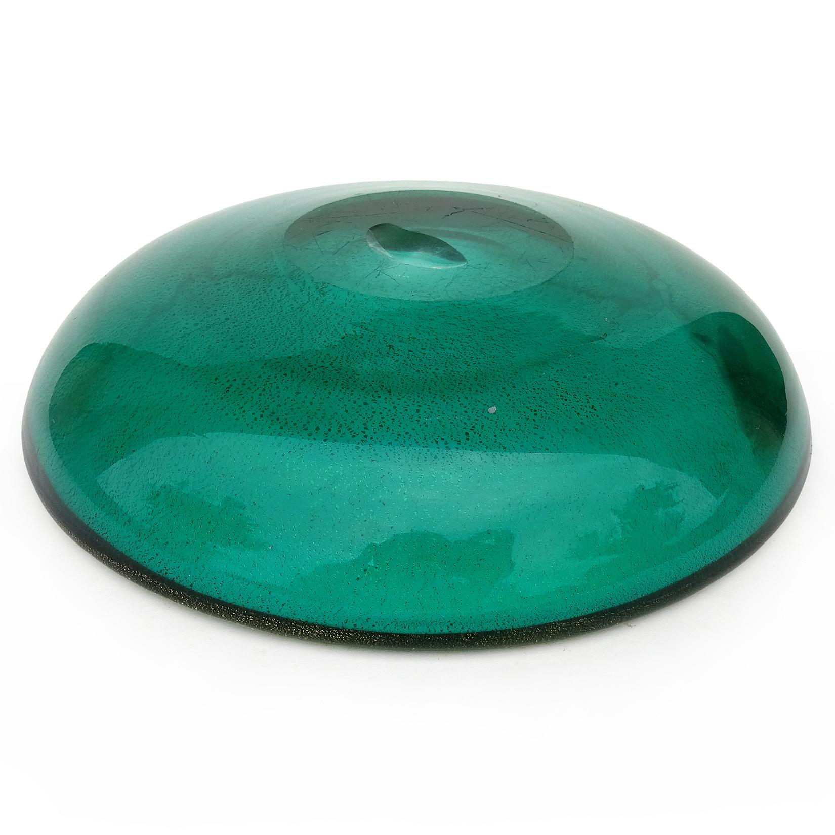 20th Century Seguso Murano Sommerso Green Gold Flecks Italian Art Glass Flat Catchall Bowl For Sale