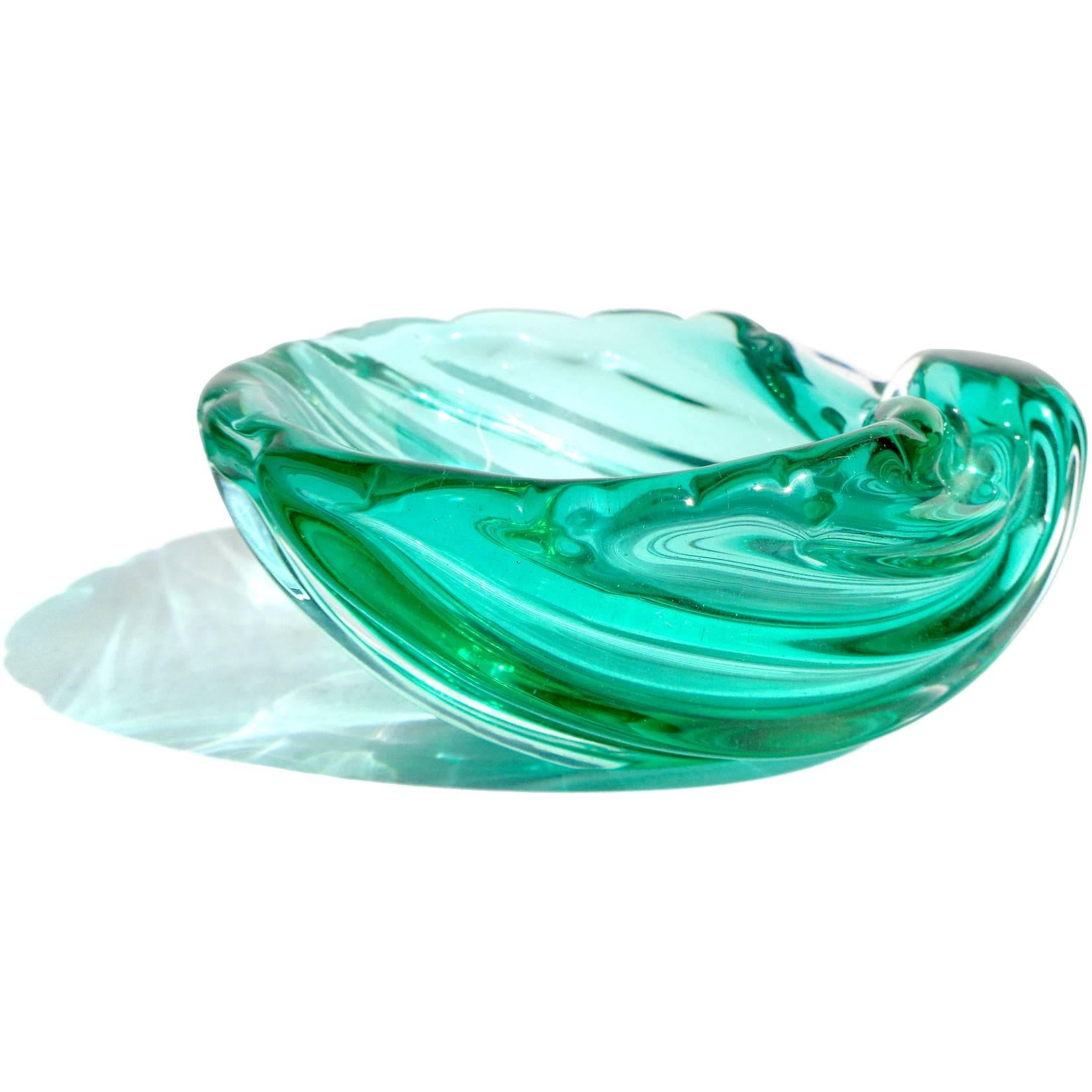 Mid-Century Modern Seguso Murano Sommerso Green Italian Art Glass Sculptural Seashell Dishes, Salts For Sale