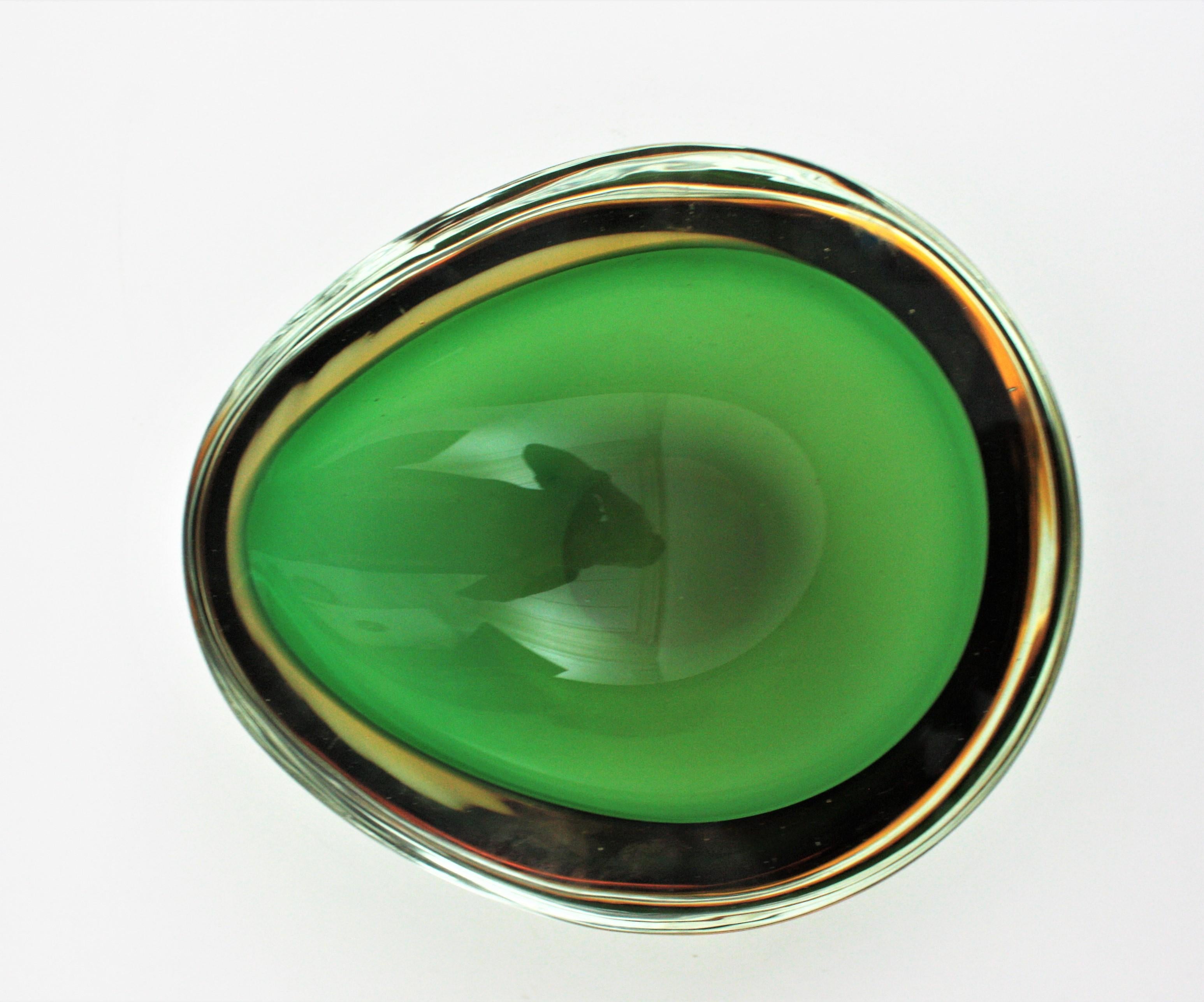 20th Century Seguso Murano Sommerso Green Yellow Art Glass Huge Ovoid Centerpiece Bowl For Sale