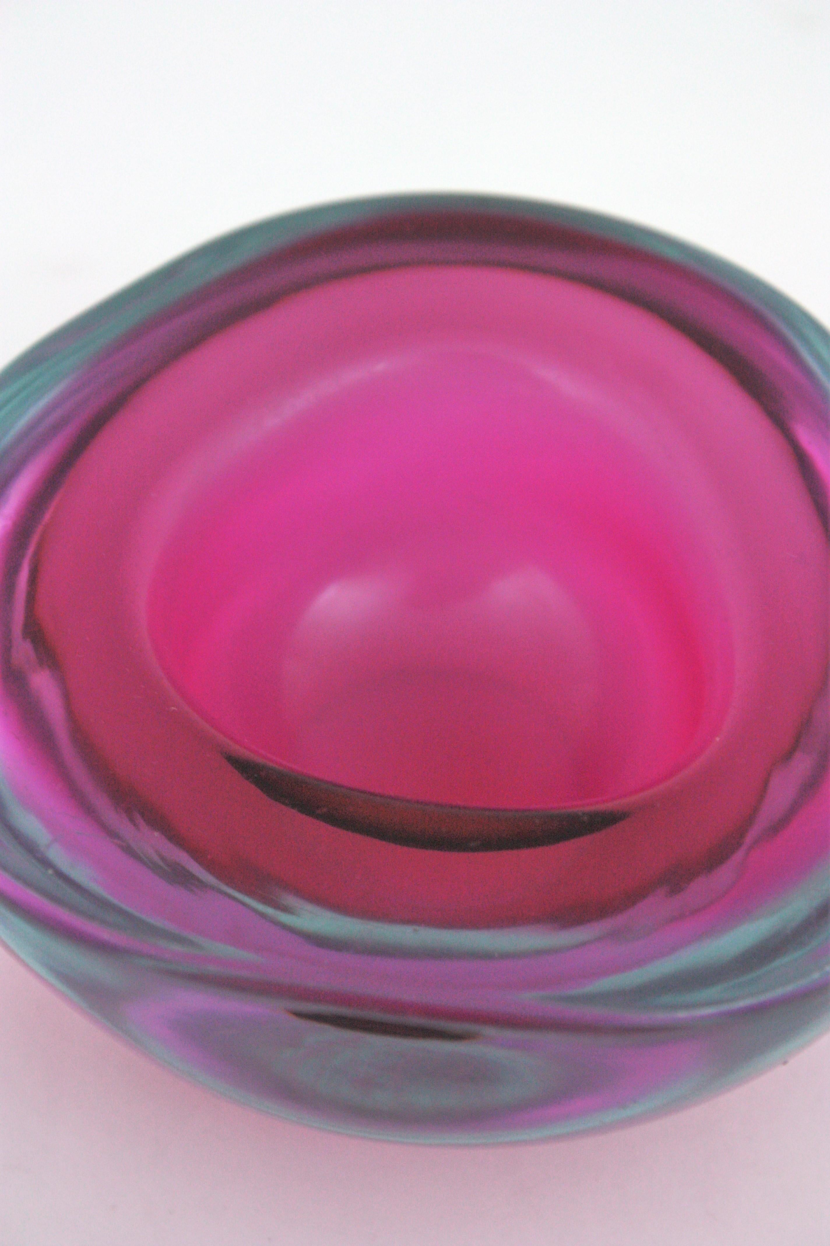 Seguso Murano Sommerso Pink Fuchsia Glass Geode Triangle Art Glass Bowl For Sale 8