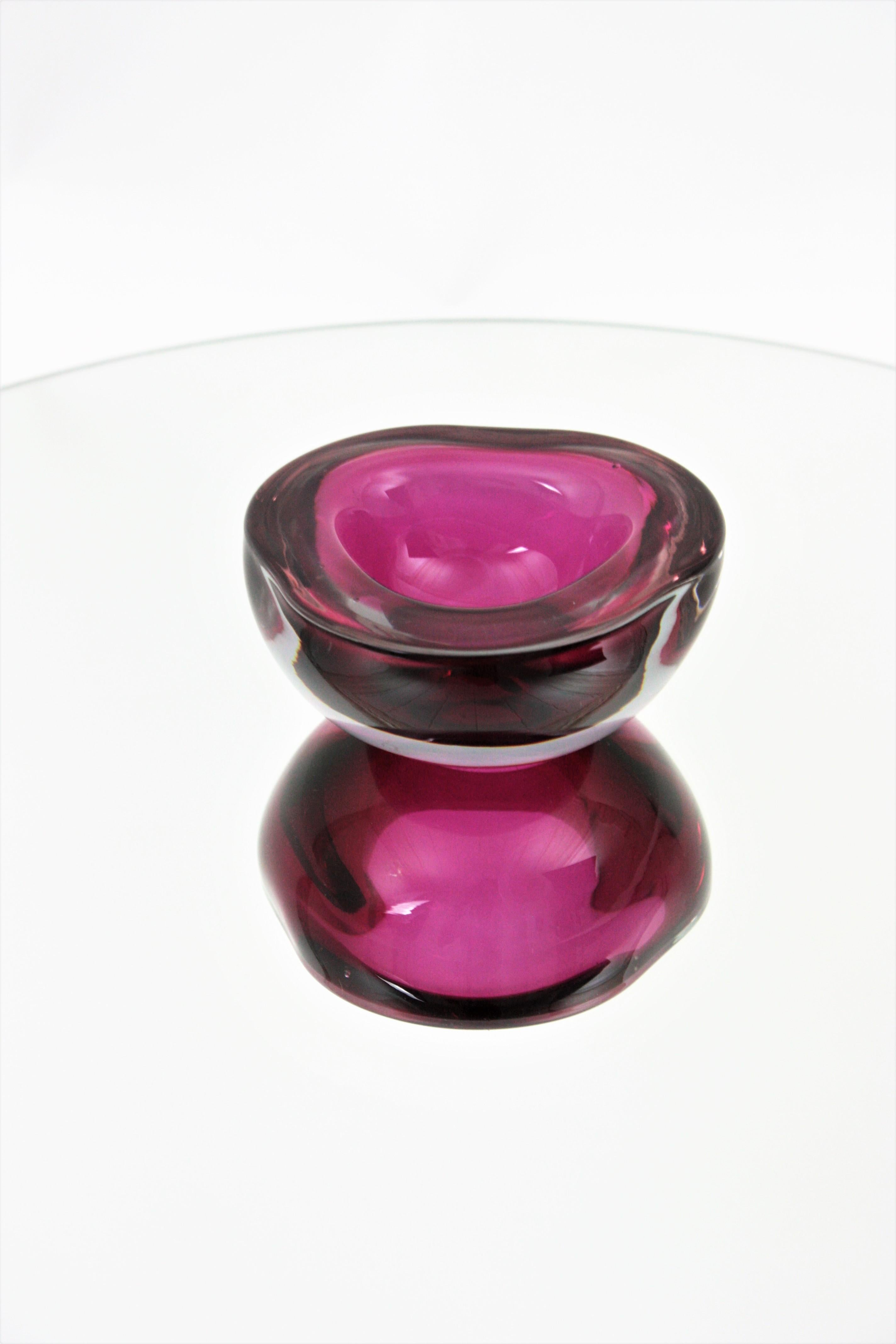 Italian Seguso Murano Sommerso Pink Fuchsia Glass Geode Triangle Art Glass Bowl