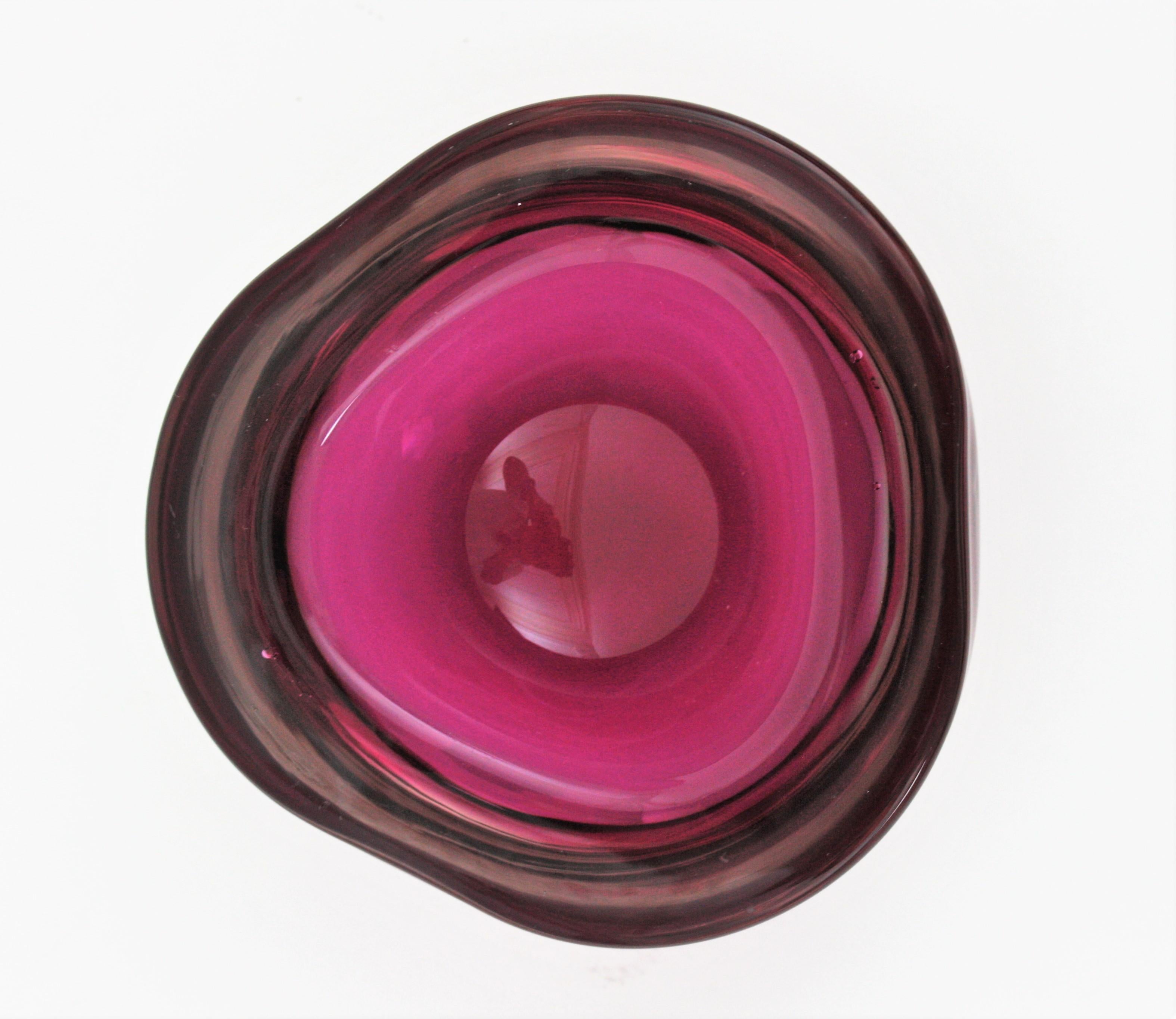 20th Century Seguso Murano Sommerso Pink Fuchsia Glass Geode Triangle Art Glass Bowl