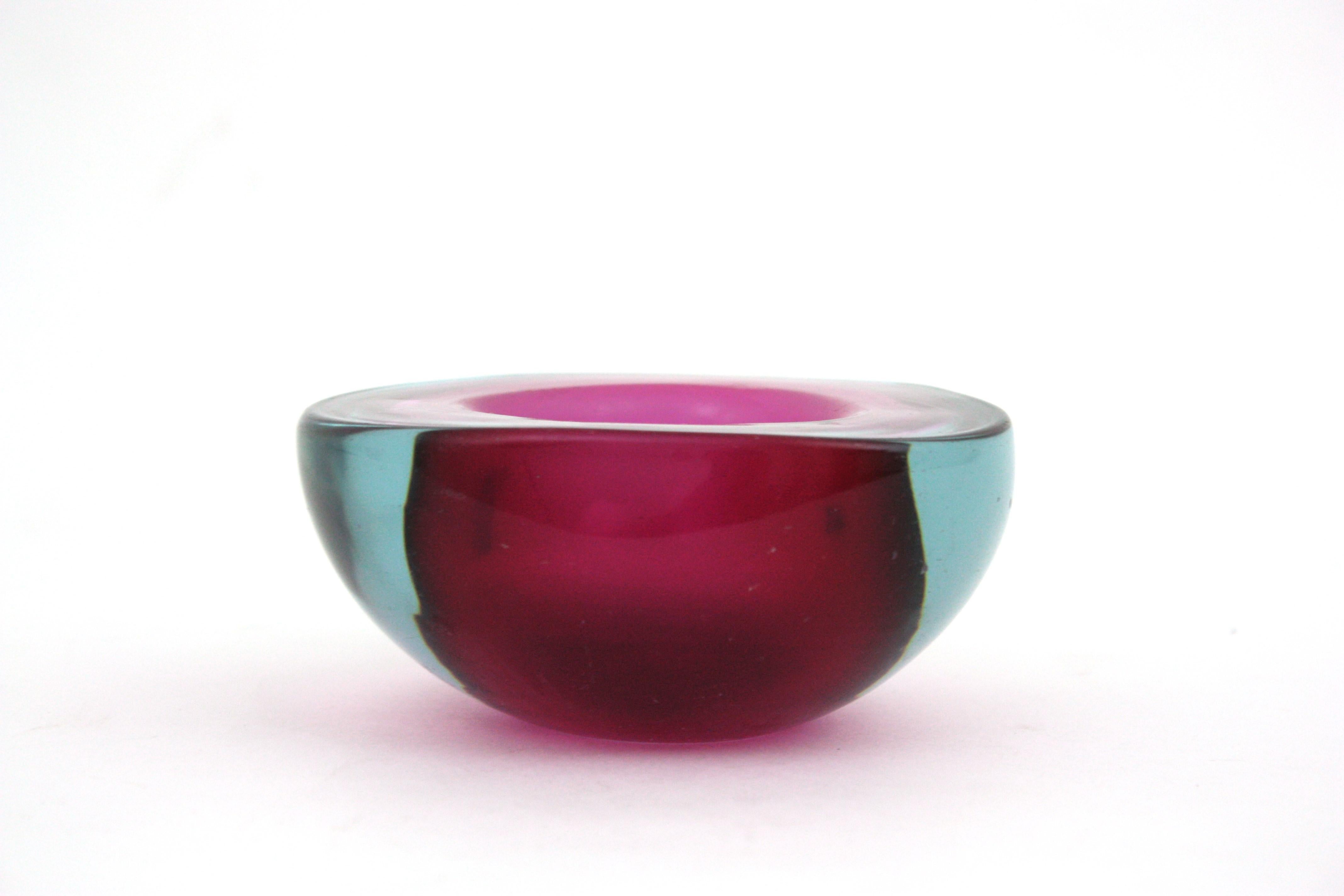 Seguso Murano Sommerso Pink Fuchsia Glass Geode Triangle Art Glass Bowl For Sale 2