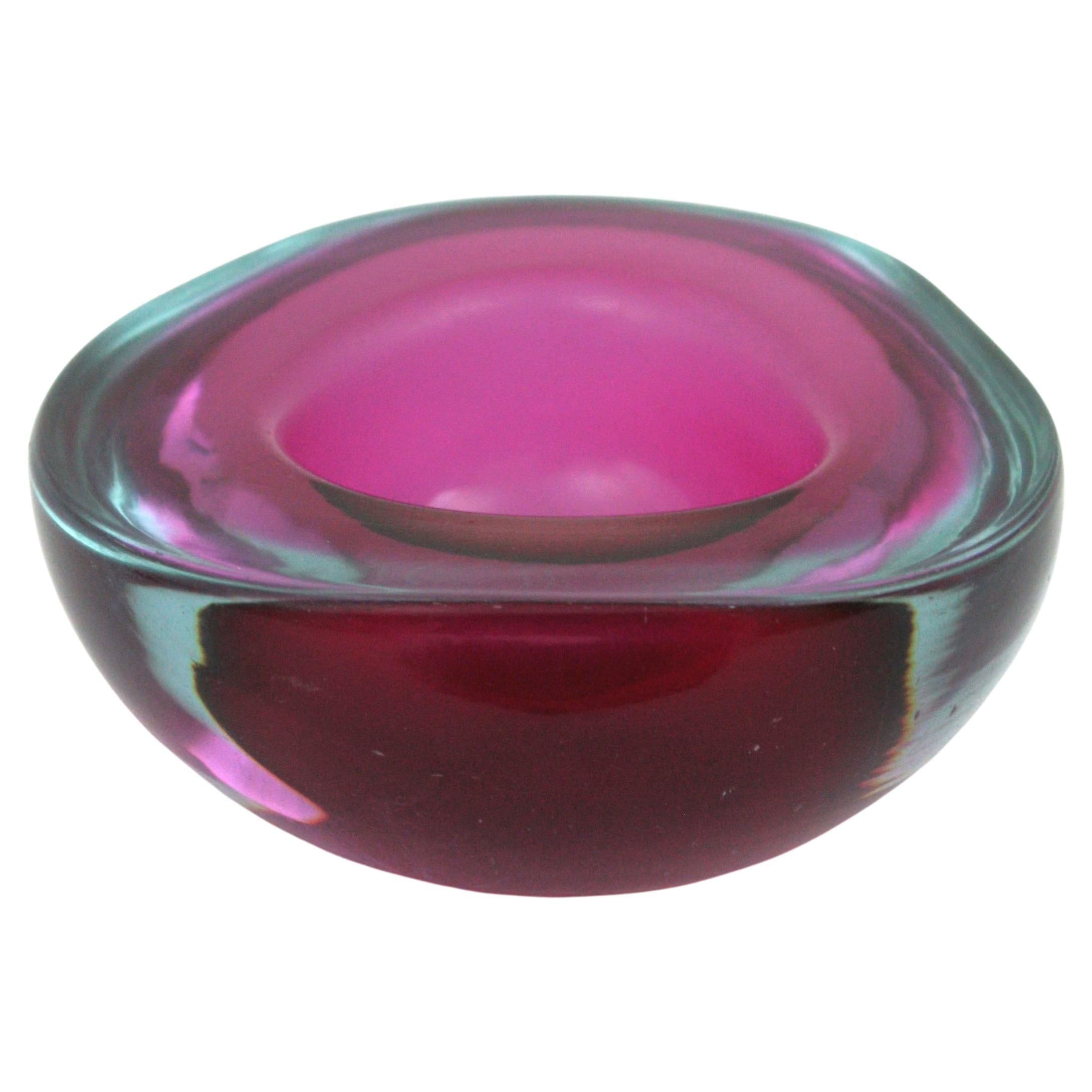 Seguso Murano Sommerso Pink Fuchsia Glass Geode Triangle Art Glass Bowl For Sale