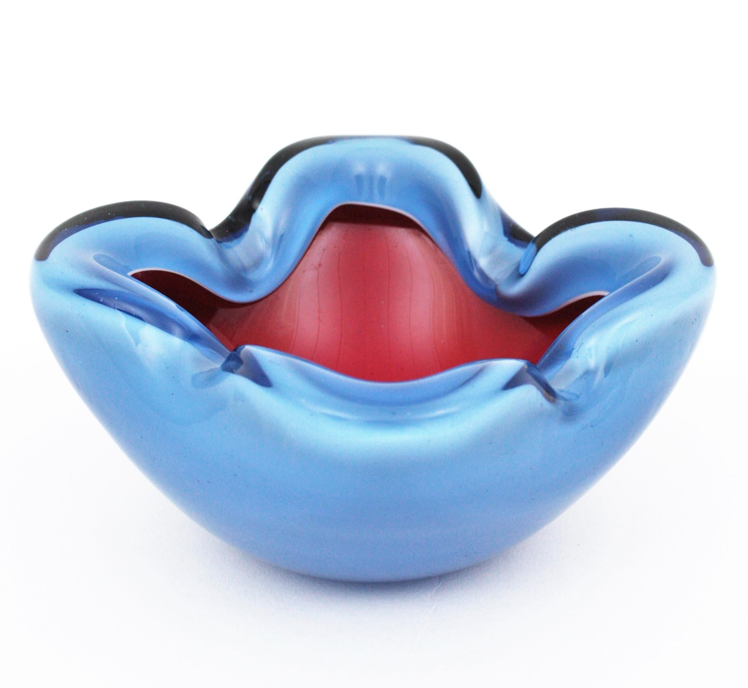 Seguso Murano Sommerso Red Blue Italian Art Glass Bowl / Ashtray For Sale 8