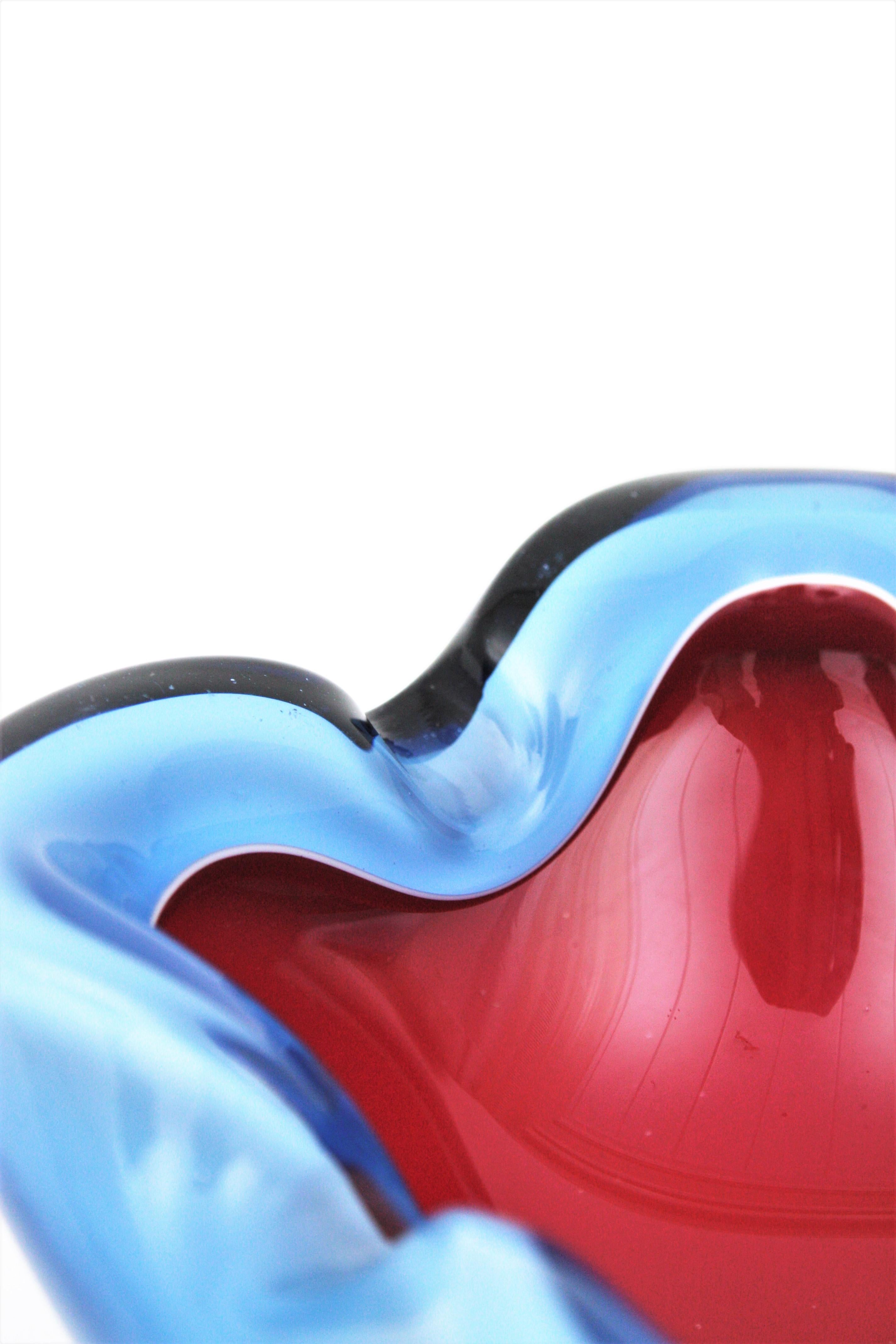 Seguso Murano Sommerso Red Blue Italian Art Glass Bowl / Ashtray For Sale 10