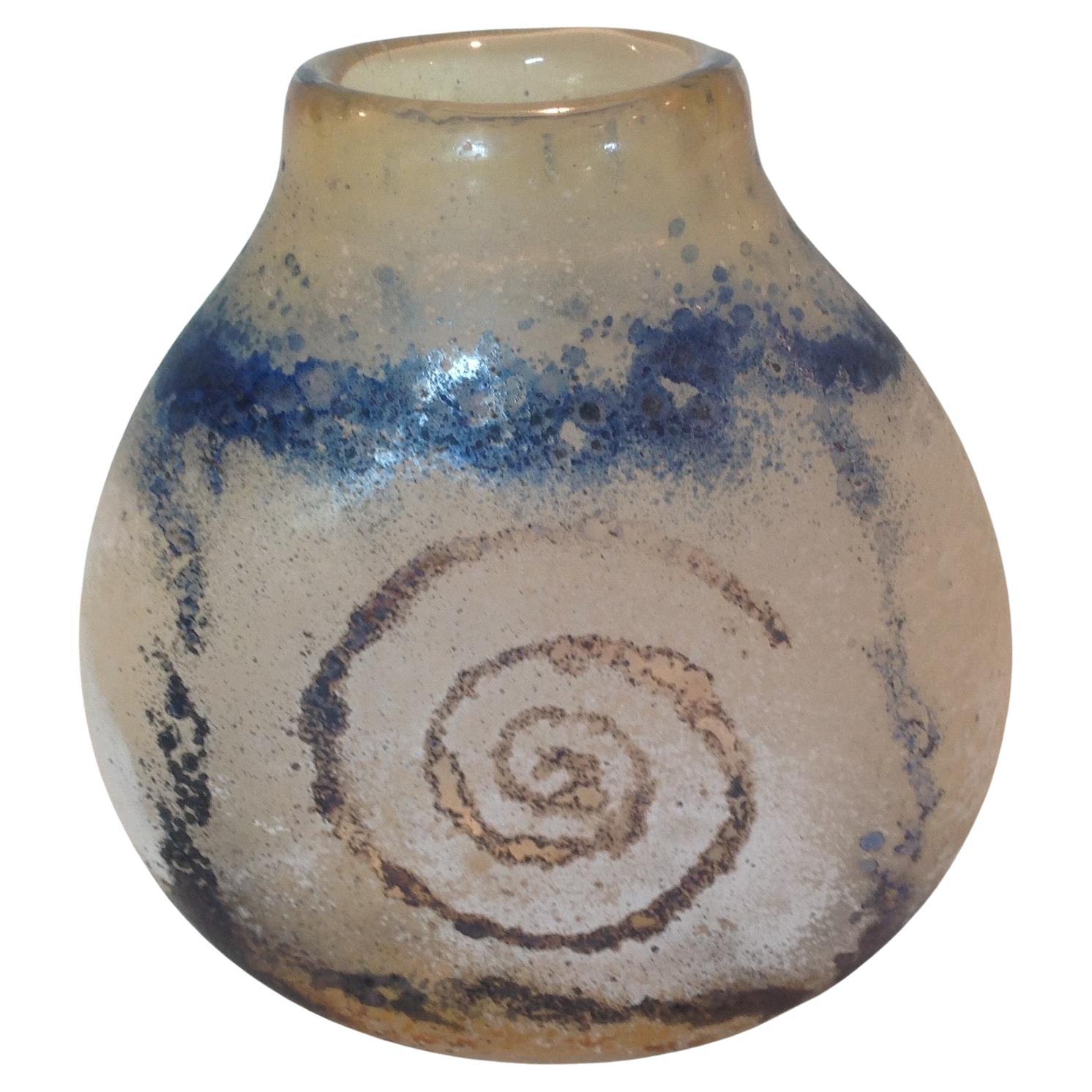 Seguso Murano Spiral Decorated Scavo Art Glass Vase