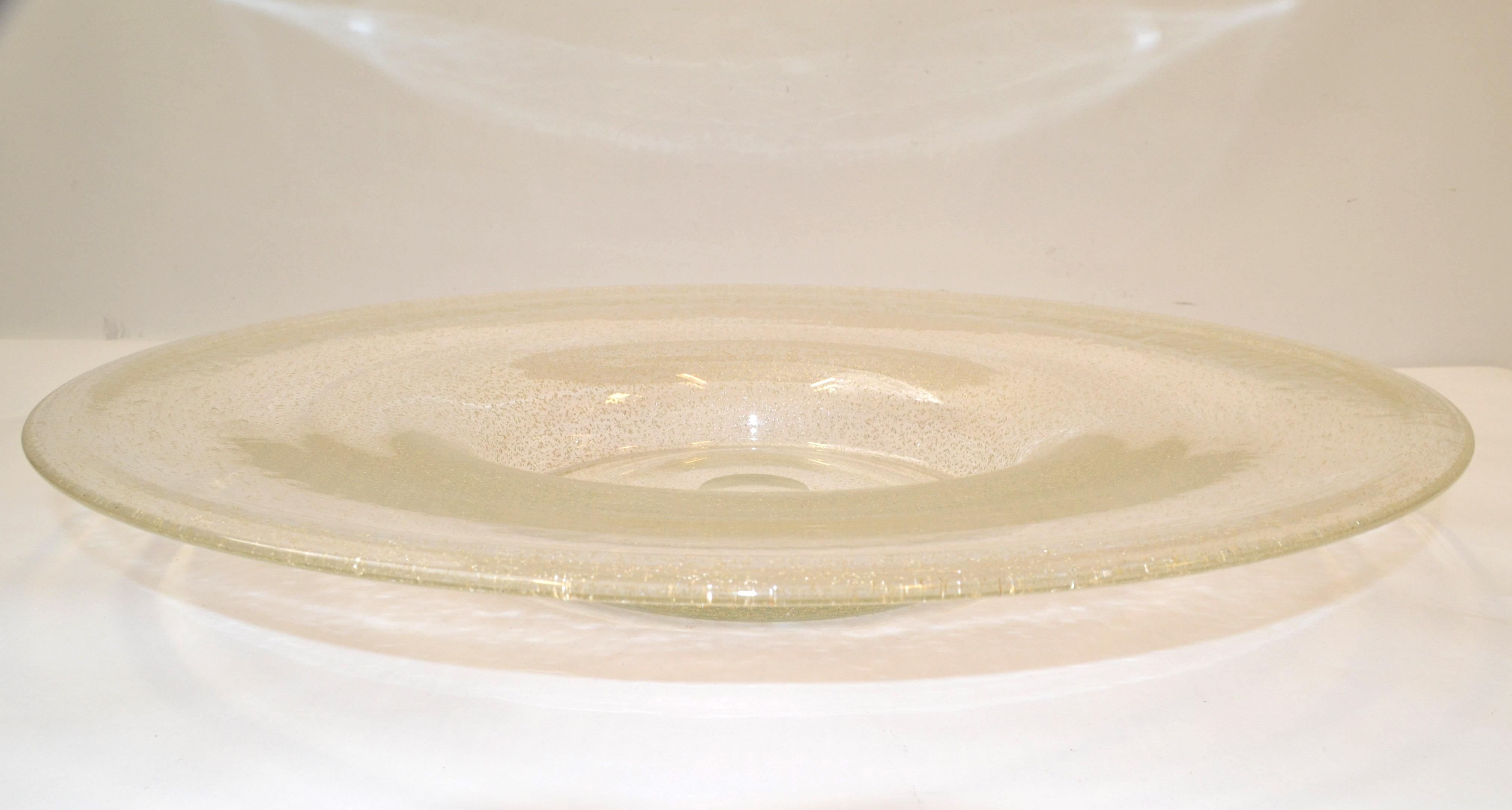 Seguso Murano Transparent & Gold Dust Flecks Centerpiece Bowl Platter Italy 1980 For Sale 1