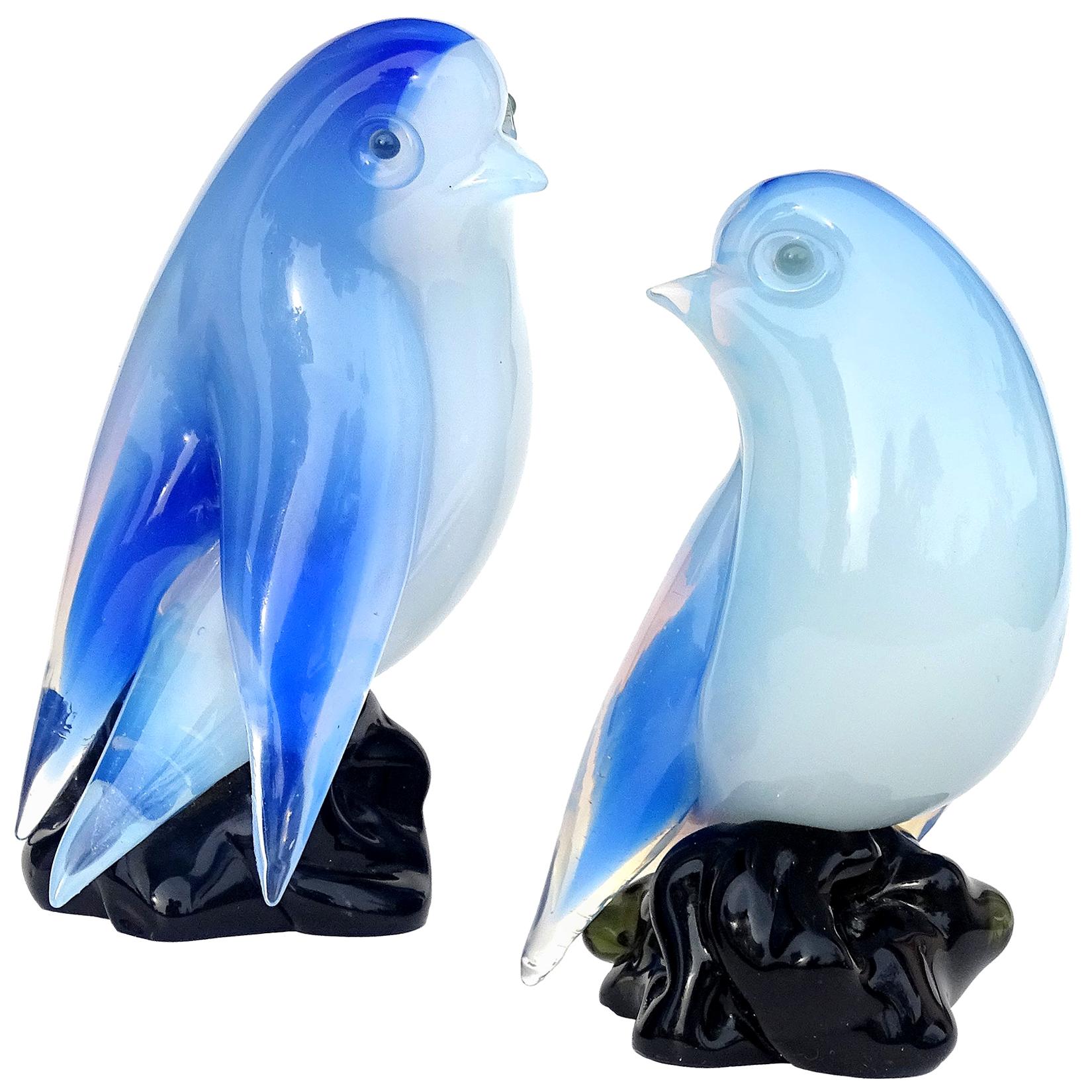 Seguso Murano Vintage Opal White Blue Italian Art Glass Bird Figurine Sculpture