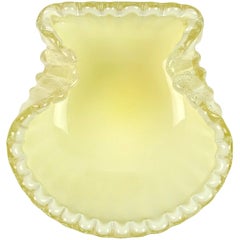 Seguso Murano White Creamy Yellow Gold Flecks Italian Art Glass Seashell Bowl