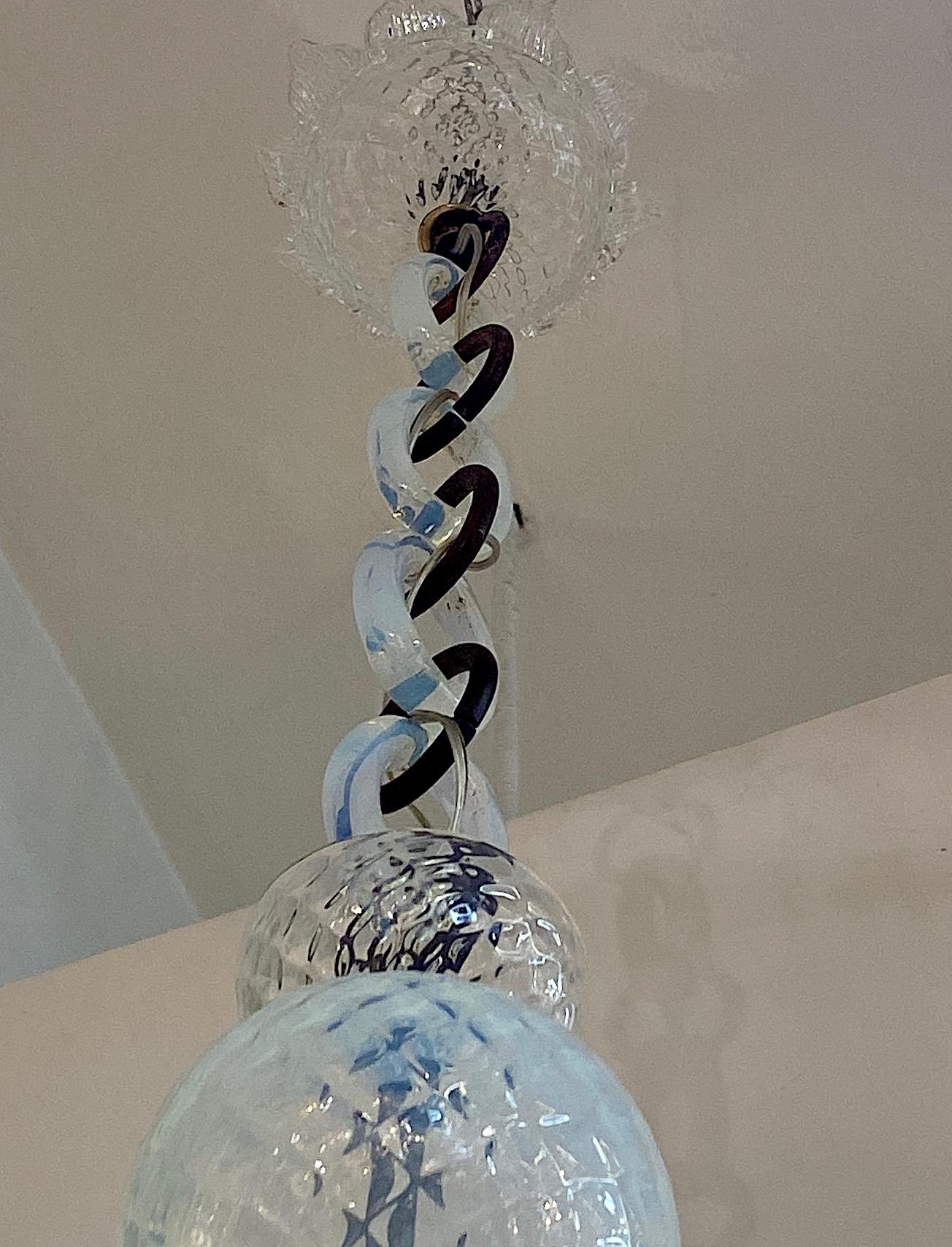 Seguso of Italy 1950s Murano Glass Chandelier In Good Condition In New York, NY