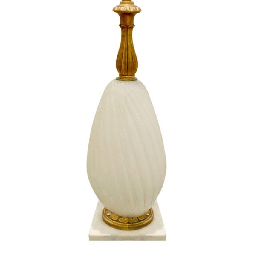 italien Paire de Lampes de Table Seguso en Verre Soufflé à la Main et Doré, Années 1950 en vente