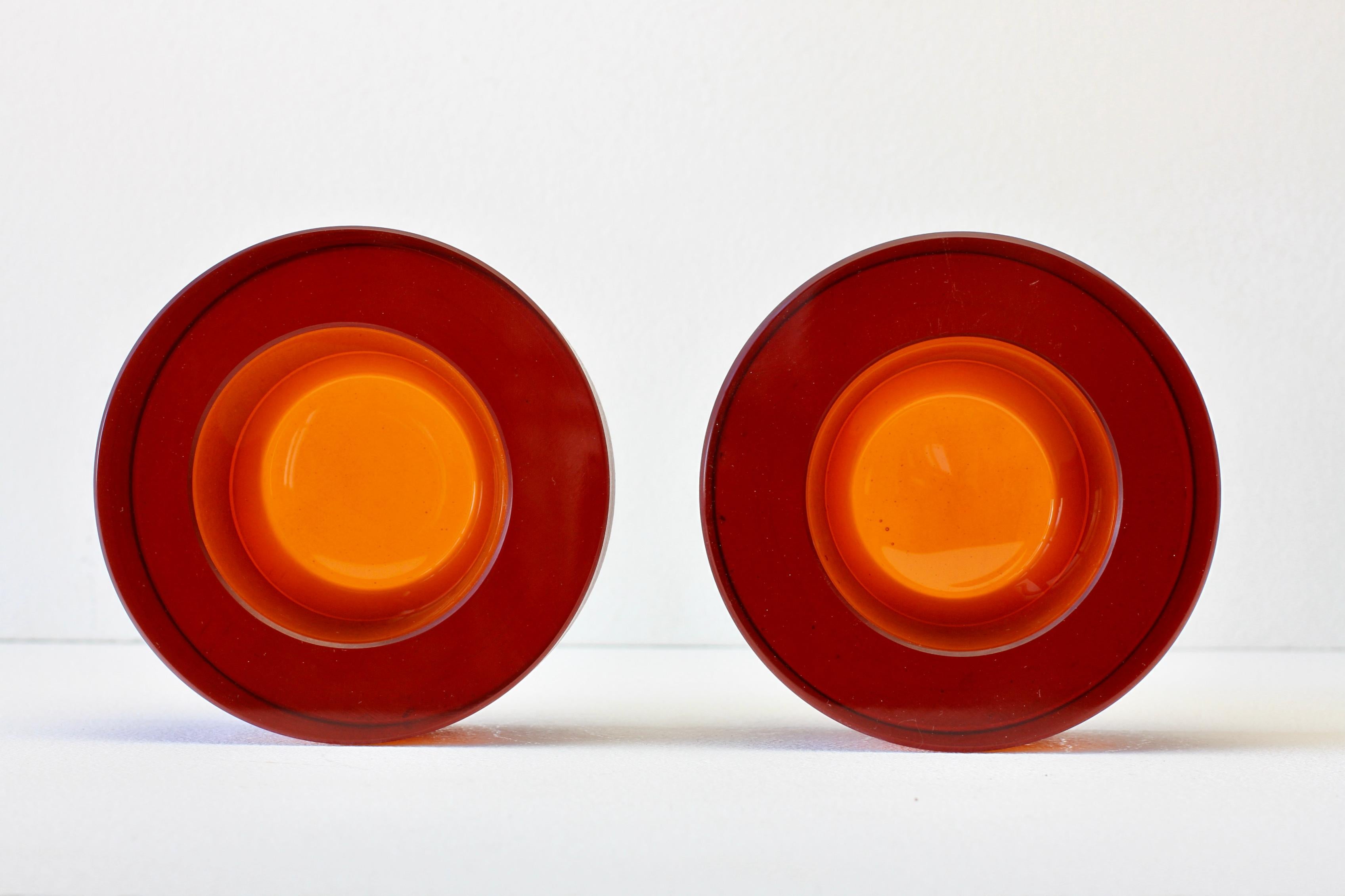 Seguso Pair of Thick Round Amber 'Scavo' Murano Glass Bowls or Ashtrays 1980s For Sale 4
