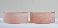 Seguso Paar dicke runde rosa 'Scavo' Murano Glasschalen oder Aschenbecher 1980er