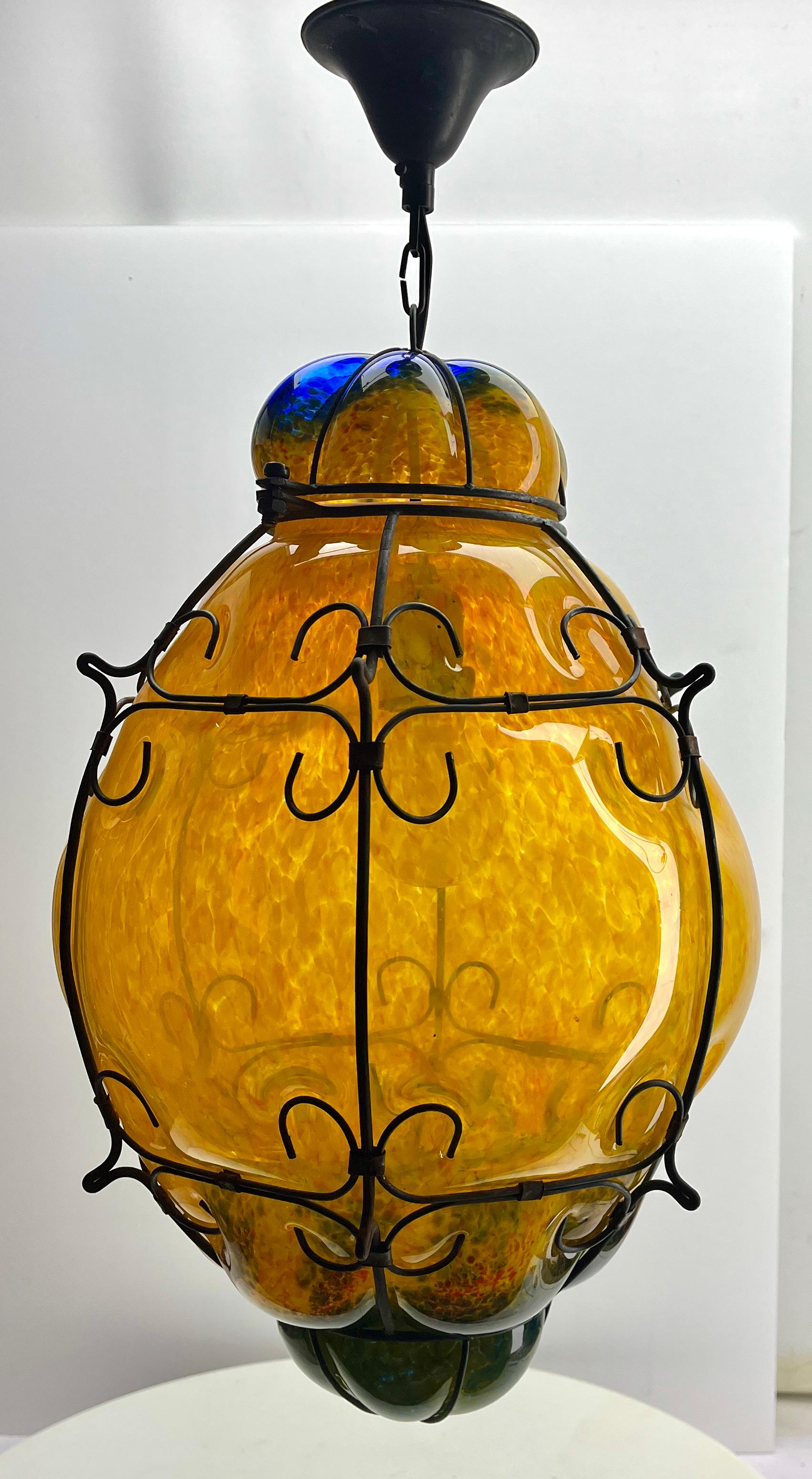 Hand-Crafted Seguso Pendant Lamp in Cage Fixture Murano Glass, 1950s For Sale
