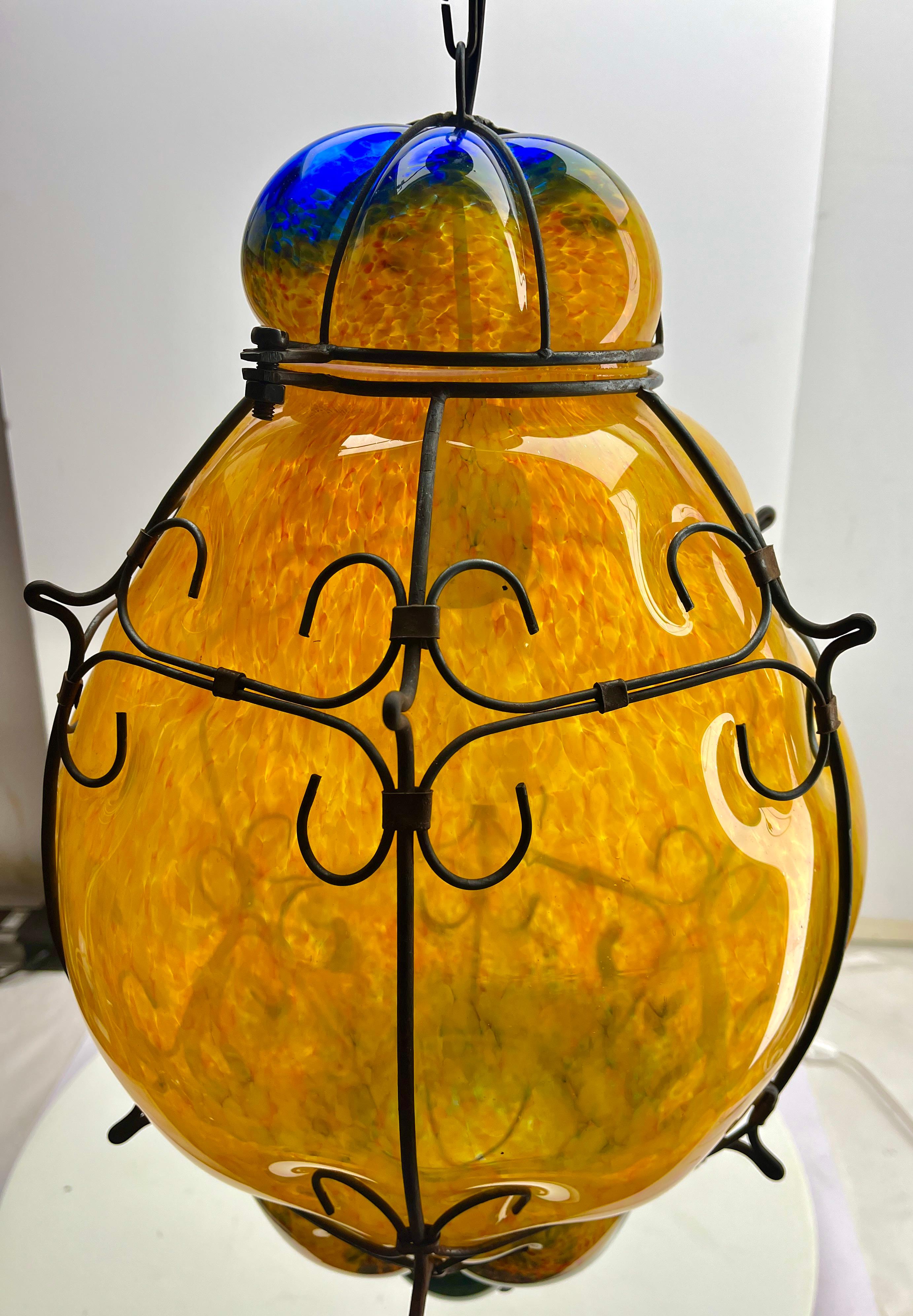 Seguso Pendant Lamp in Cage Fixture Murano Glass, 1950s For Sale 1