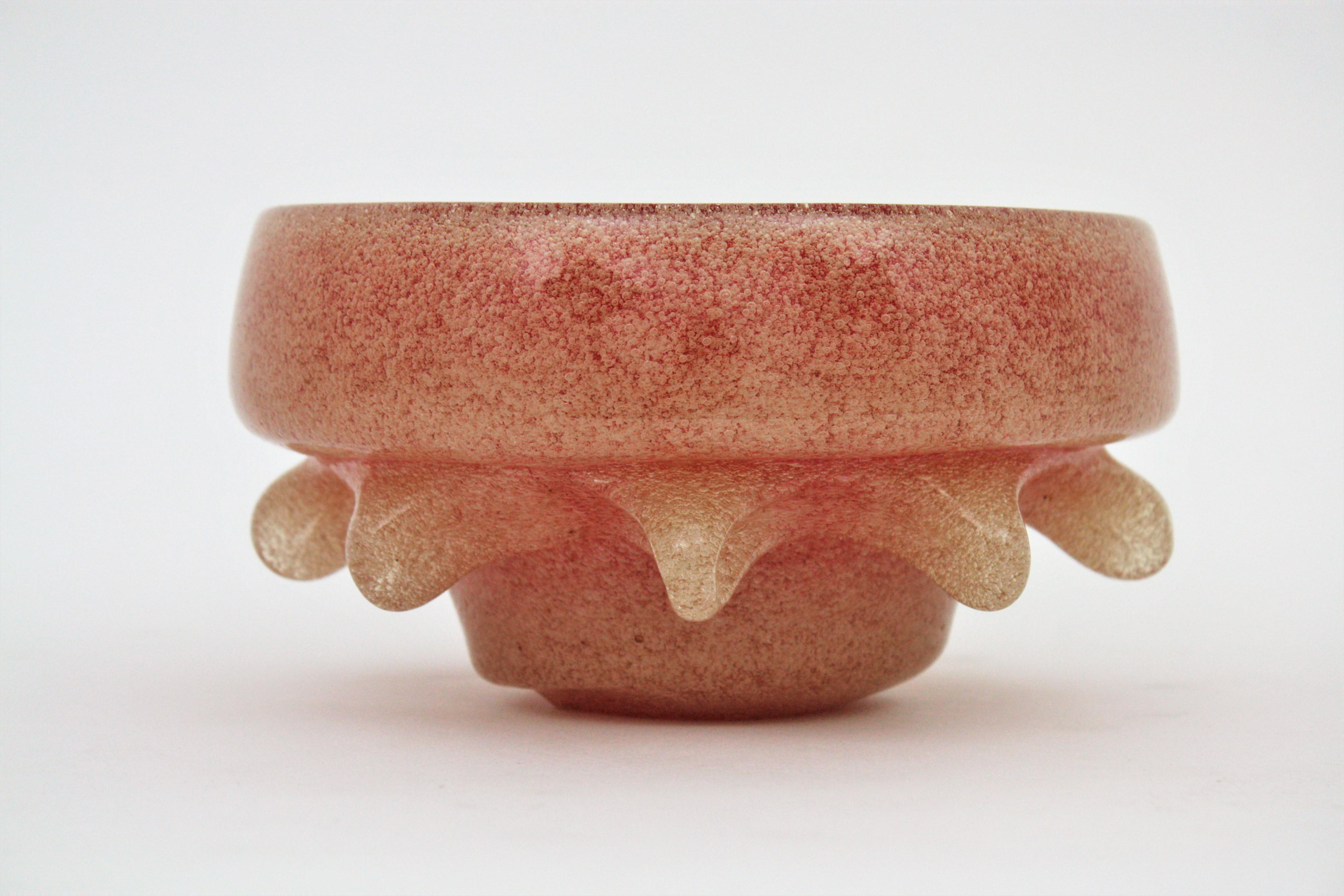 Seguso Red White Pulegoso Murano Glass Centerpiece Bowl, 1950s For Sale 6