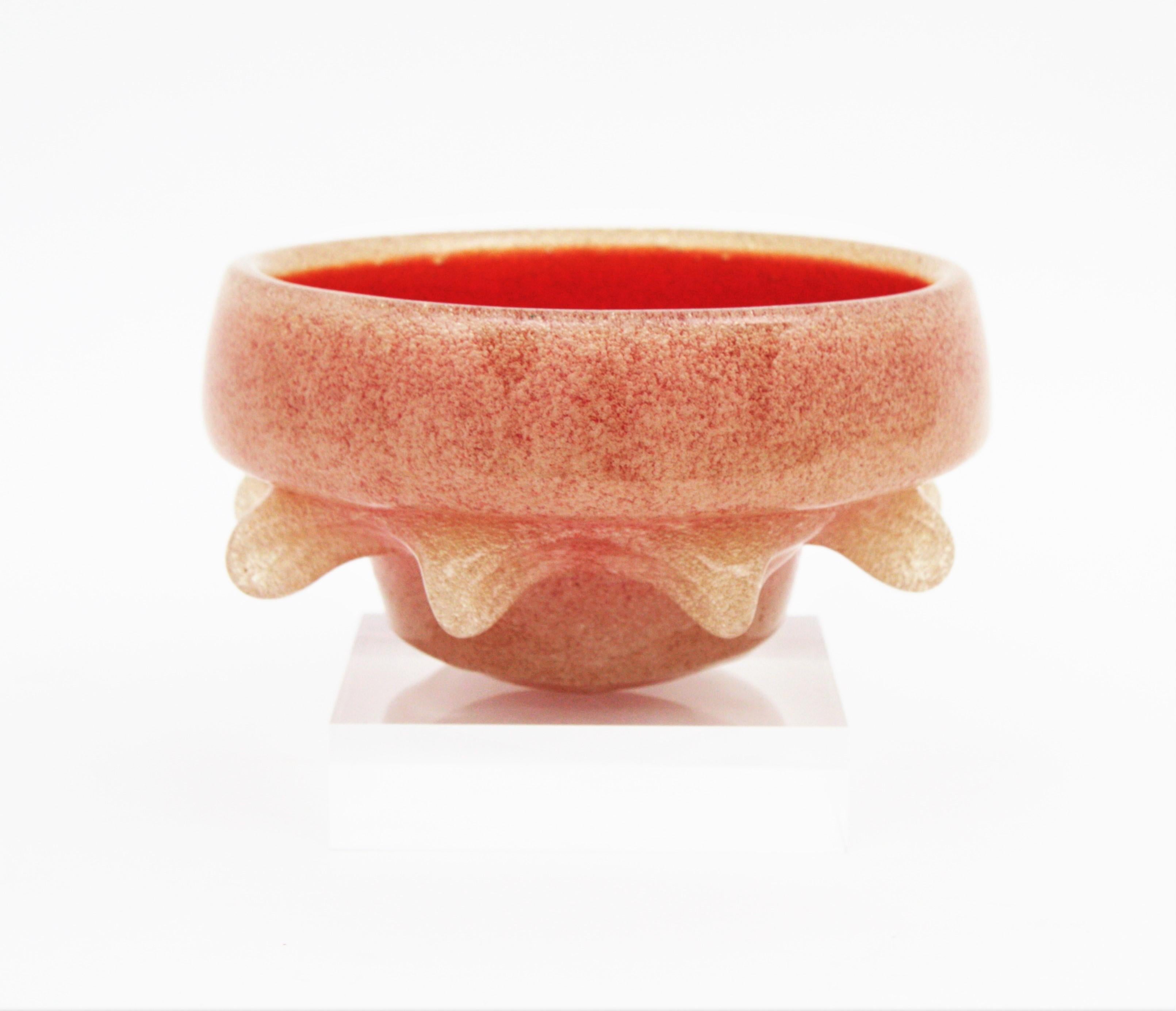 Seguso Murano Red White Pulegoso Pulled Centerpiece Bowl, 1950s en vente 1
