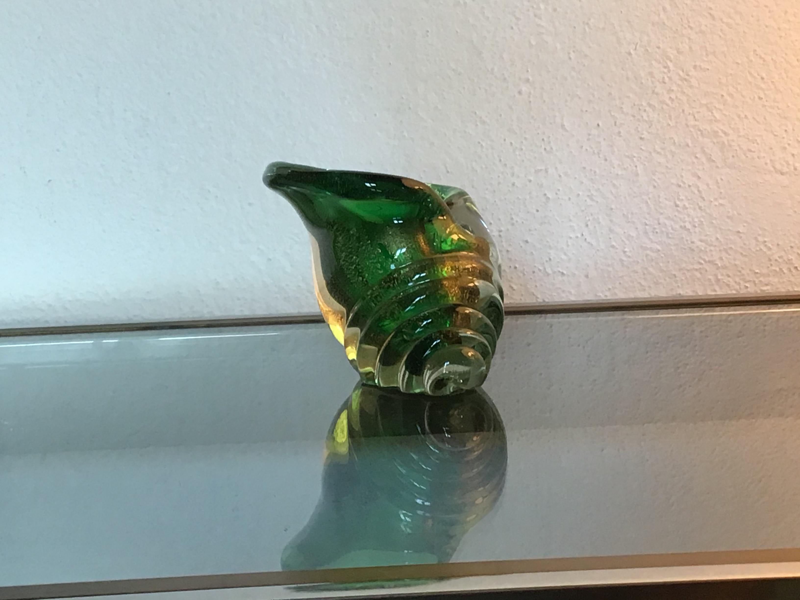 Conchiglia Seguso in vetro di Murano con inclusioni di foglie d'oro, 1950, Italia in vendita 1