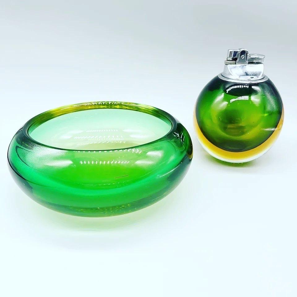 Seguso Set Posacenere e accendino vetro Murano verde 1960 (Muranoglas) im Angebot