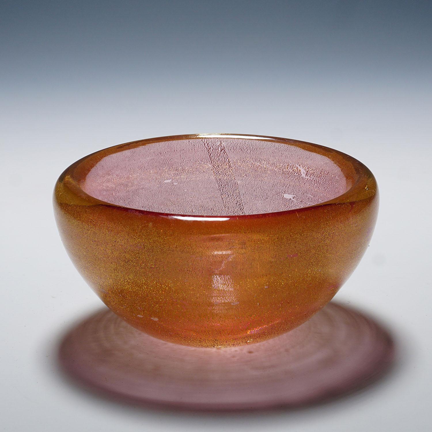 Bol Seguso Sommerso avec poudre d'or Murano ca. 1950s Bon état - En vente à Berghuelen, DE