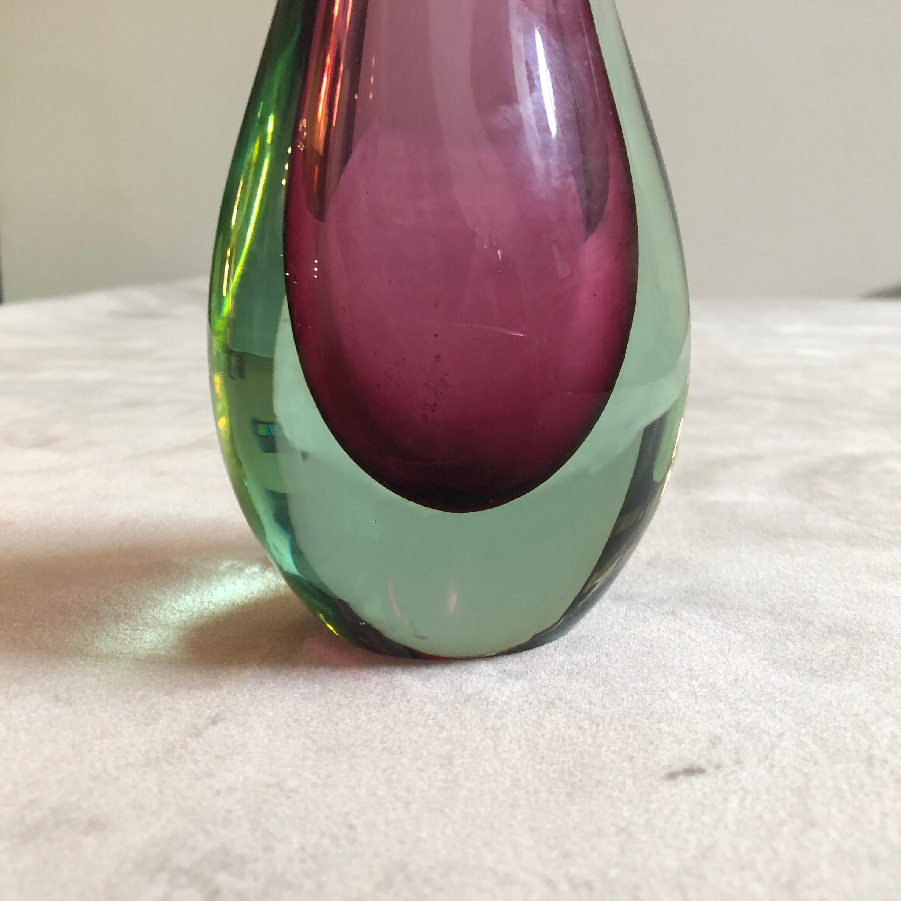Mid-Century Modern Seguso Sommerso Green and Purple Murano Glass Single Flower Vase, circa 1970