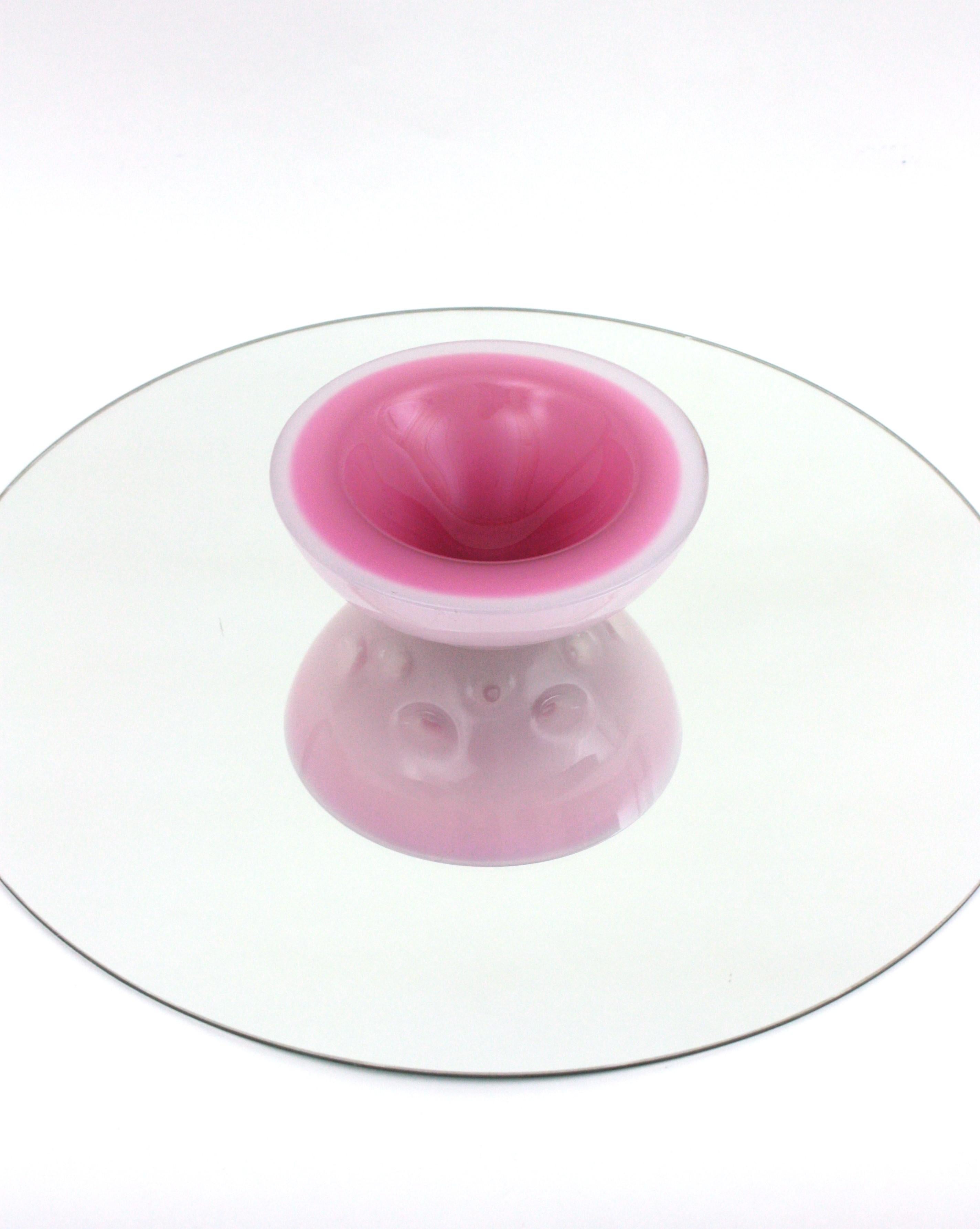 Seguso Sommerso Murano Rose & Blanc Alabastro Art Glass Geode Bowl, 1950 en vente 2