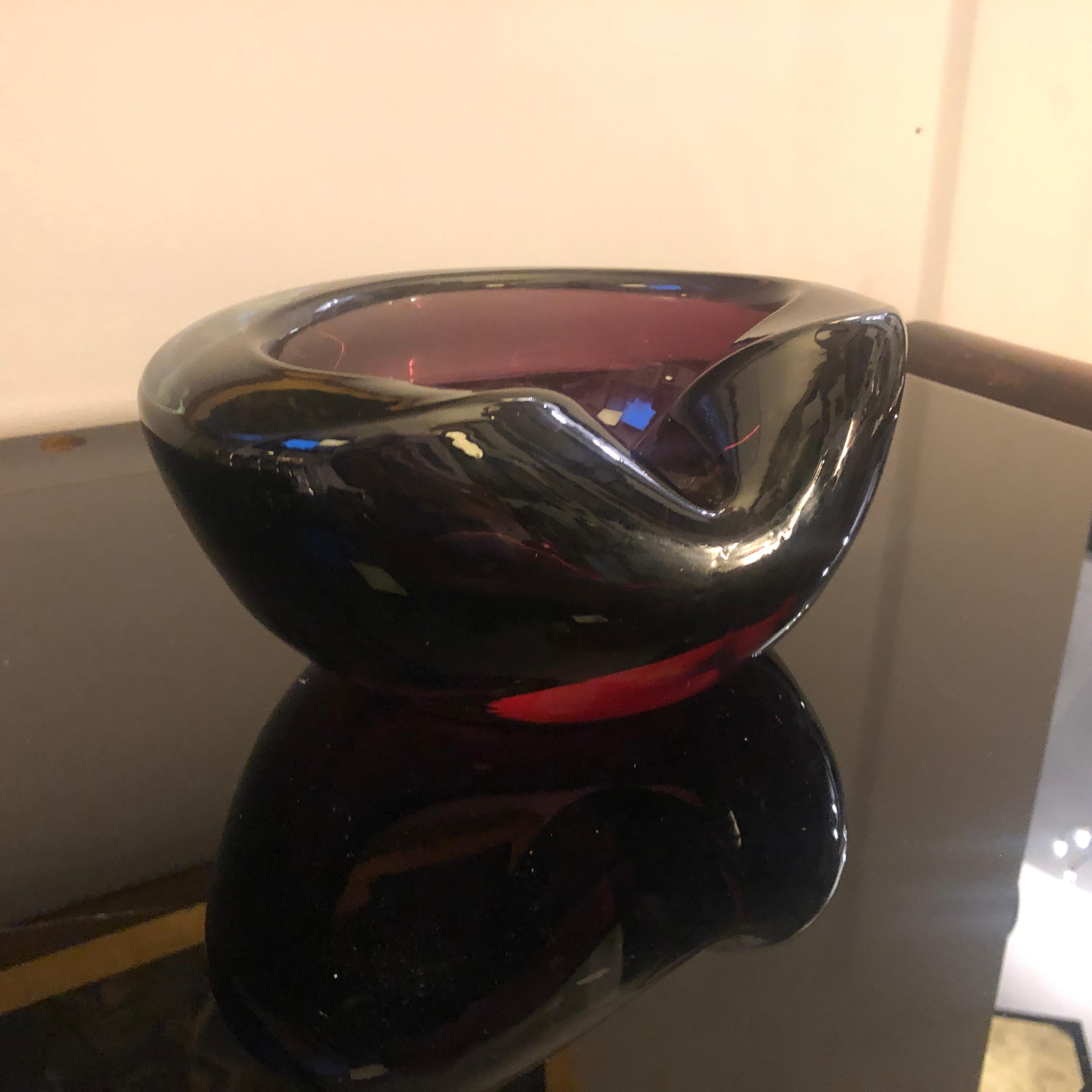 Hand-Crafted 1970s Mid-Century Modern Heavy Purple Murano Glass Ashtray by Seguso For Sale