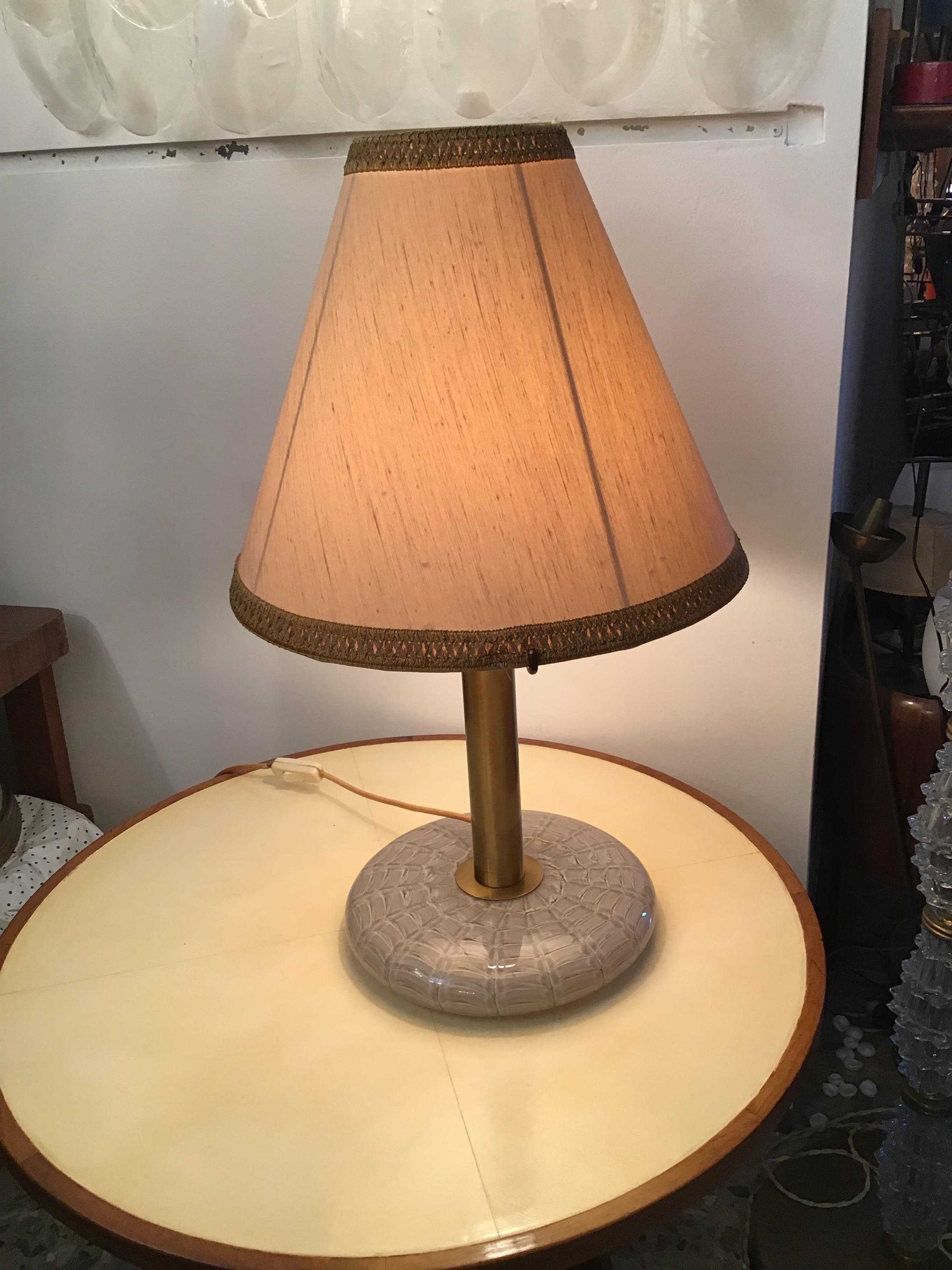 Seguso Table Lamp 1960 Feathered Murano Glass Brass Frame and Fabric Lampshade For Sale 4