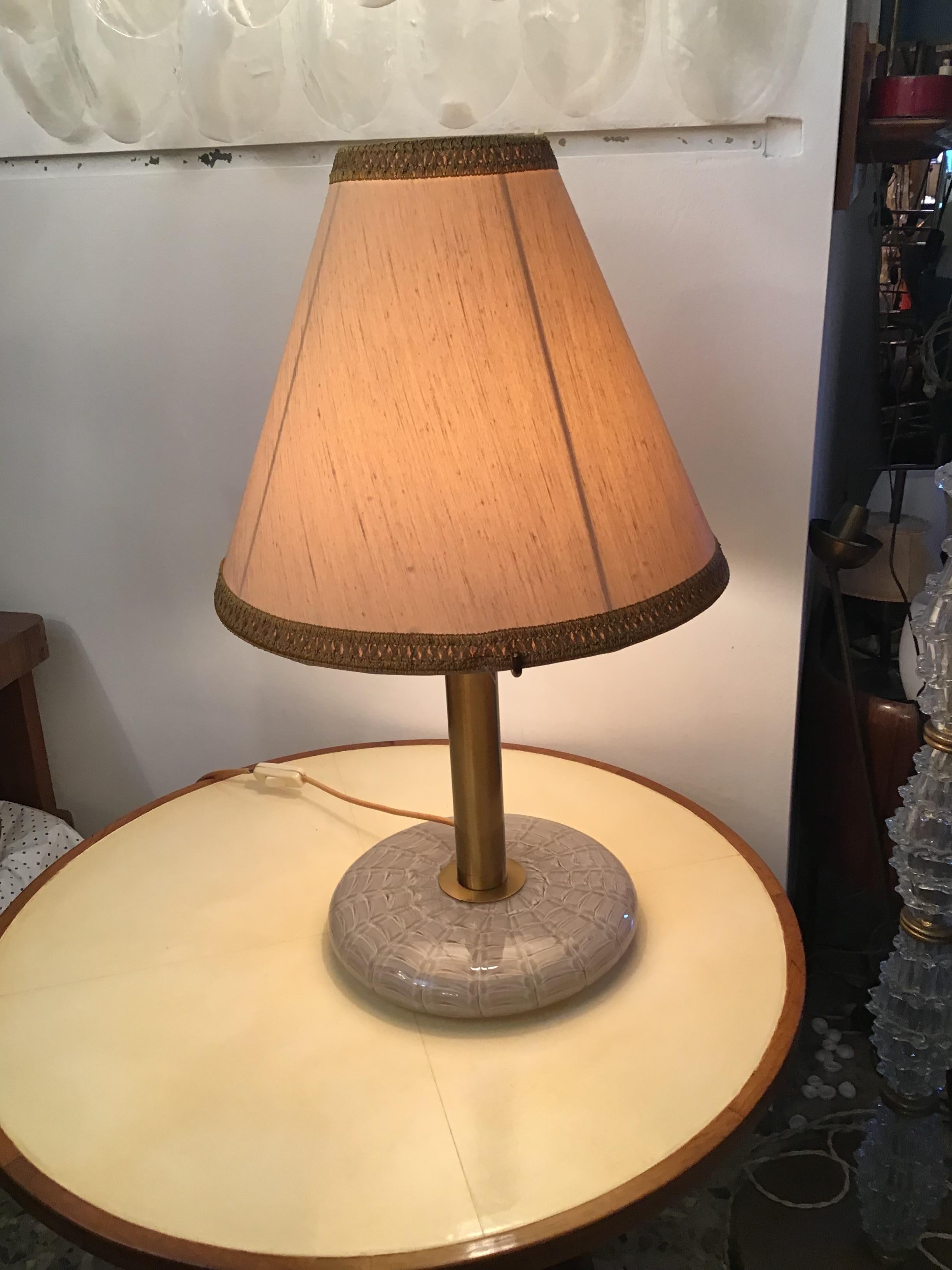 Seguso Table Lamp 1960 Feathered Murano Glass Brass Frame and Fabric Lampshade For Sale 5