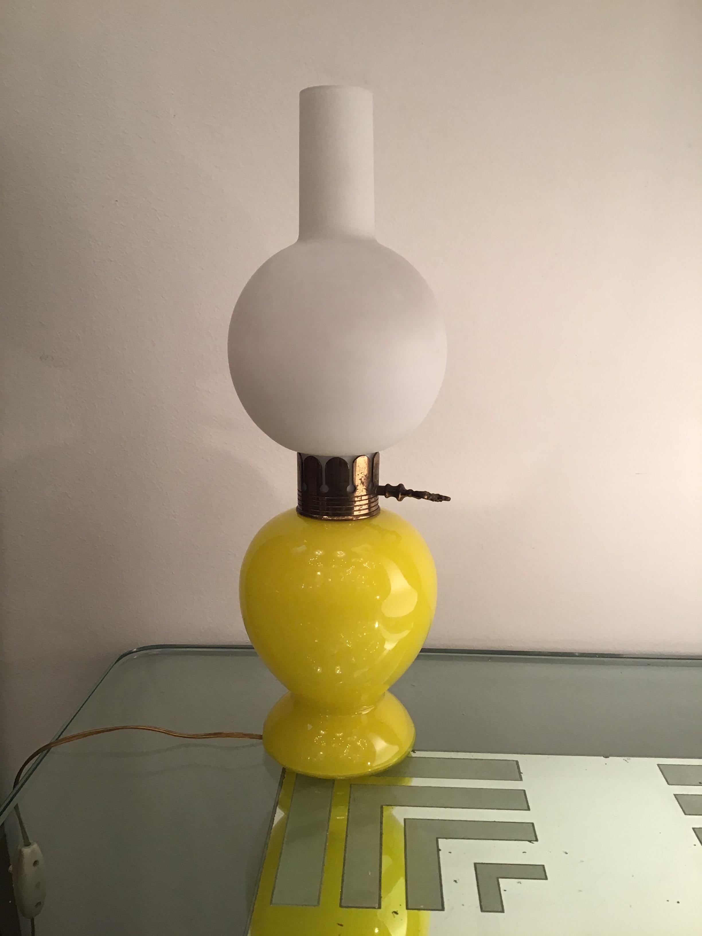 Lampe de bureau Seguso en laiton, verre opalin et verre, 1955, Italie en vente 2