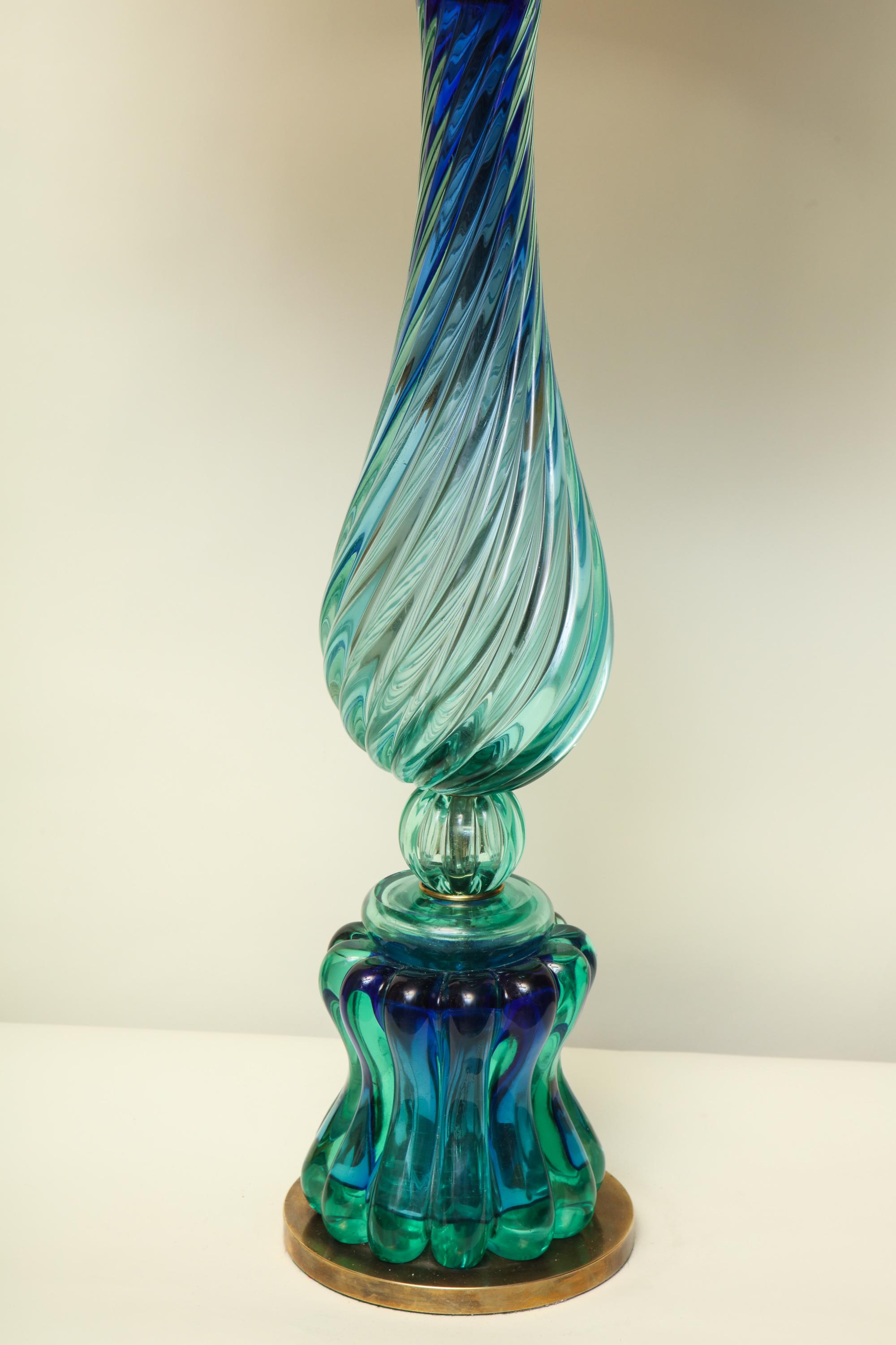 Hand-Crafted Seguso Table Lamp Murano Art Glass Mid-Century Modern Italy, 1950s For Sale