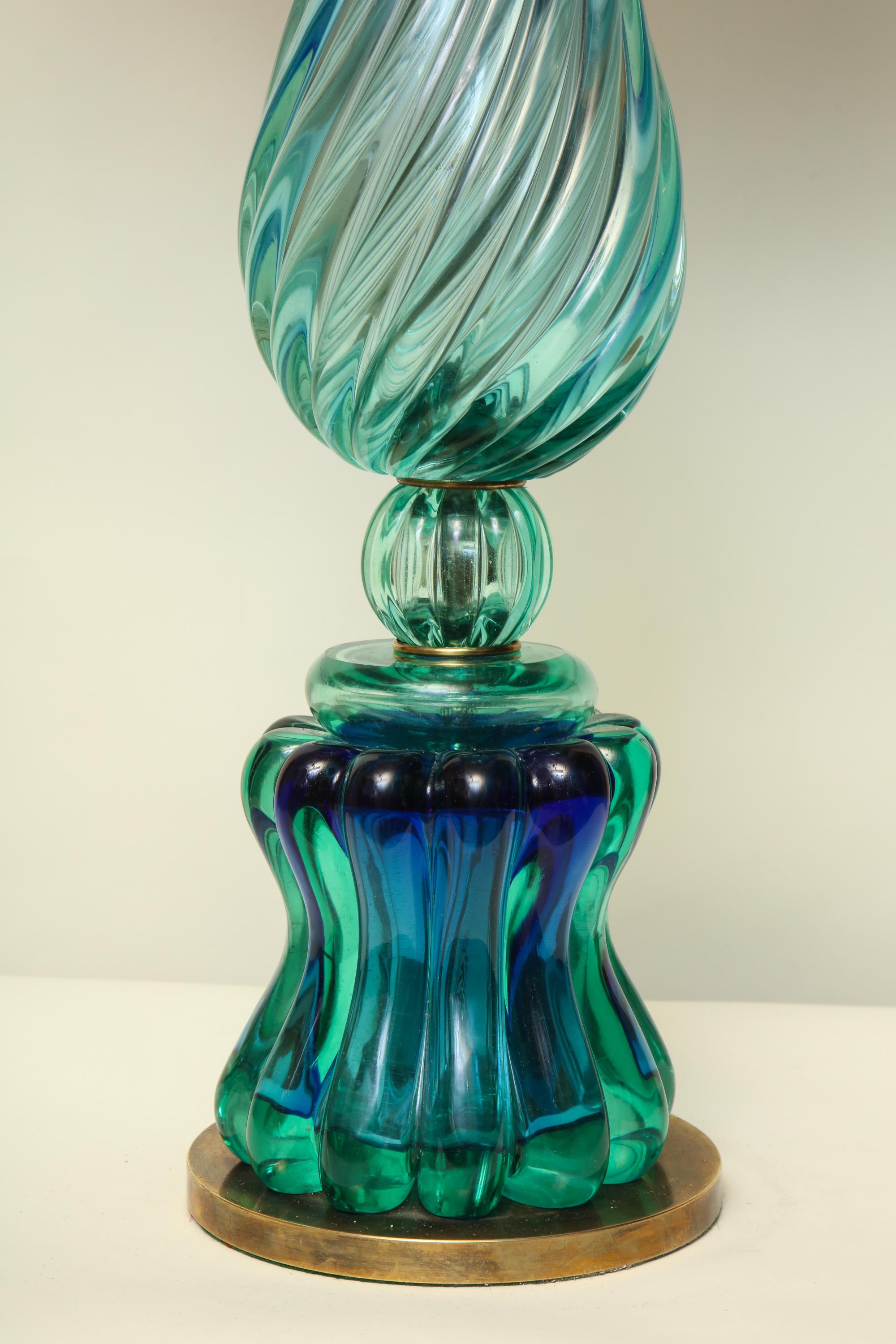 Seguso Table Lamp Murano Art Glass Mid-Century Modern Italy, 1950s In Good Condition For Sale In New York, NY