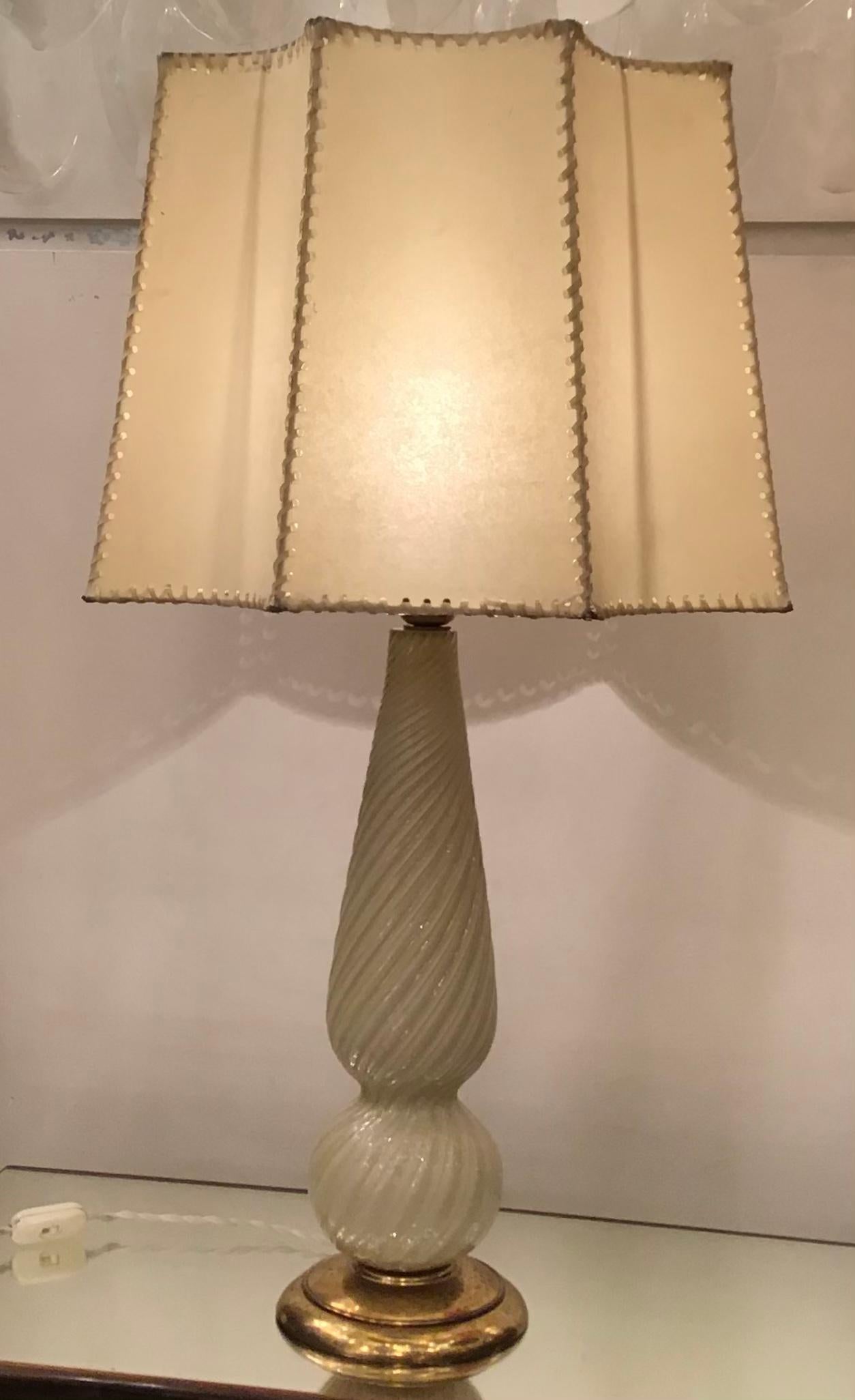 Seguso Table Lamp Murano Glass Brass Lampshade, 1940, Italy For Sale 9